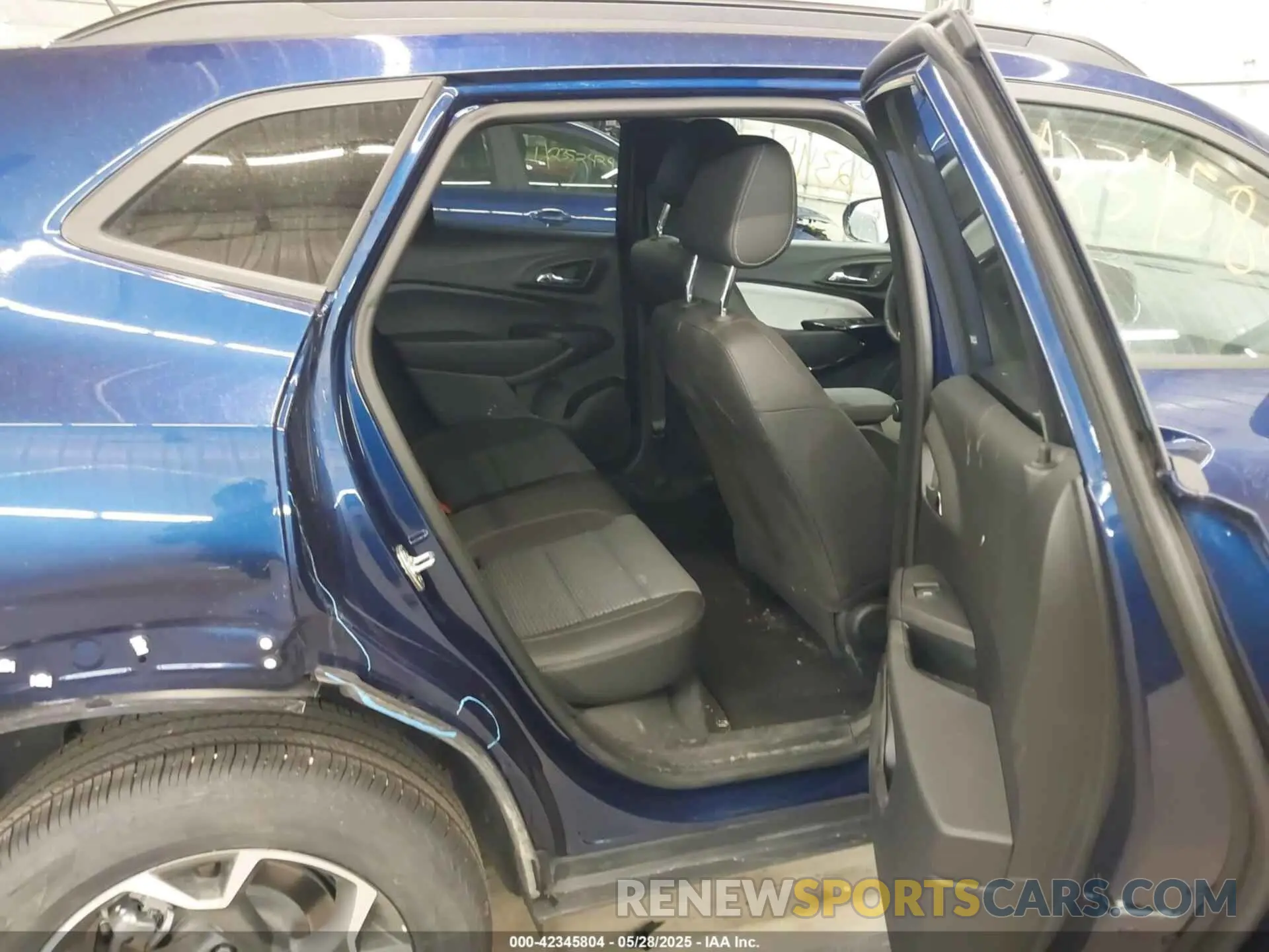 8 Photograph of a damaged car KL77LHE20RC136751 CHEVROLET TRAX 2024
