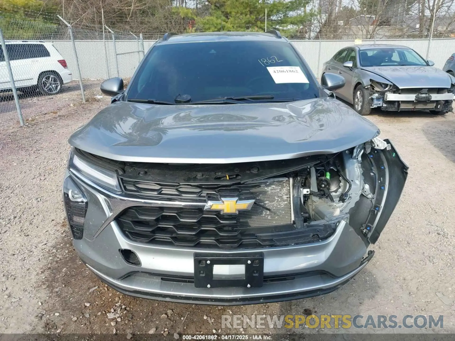 12 Photograph of a damaged car KL77LHE21RC028381 CHEVROLET TRAX 2024