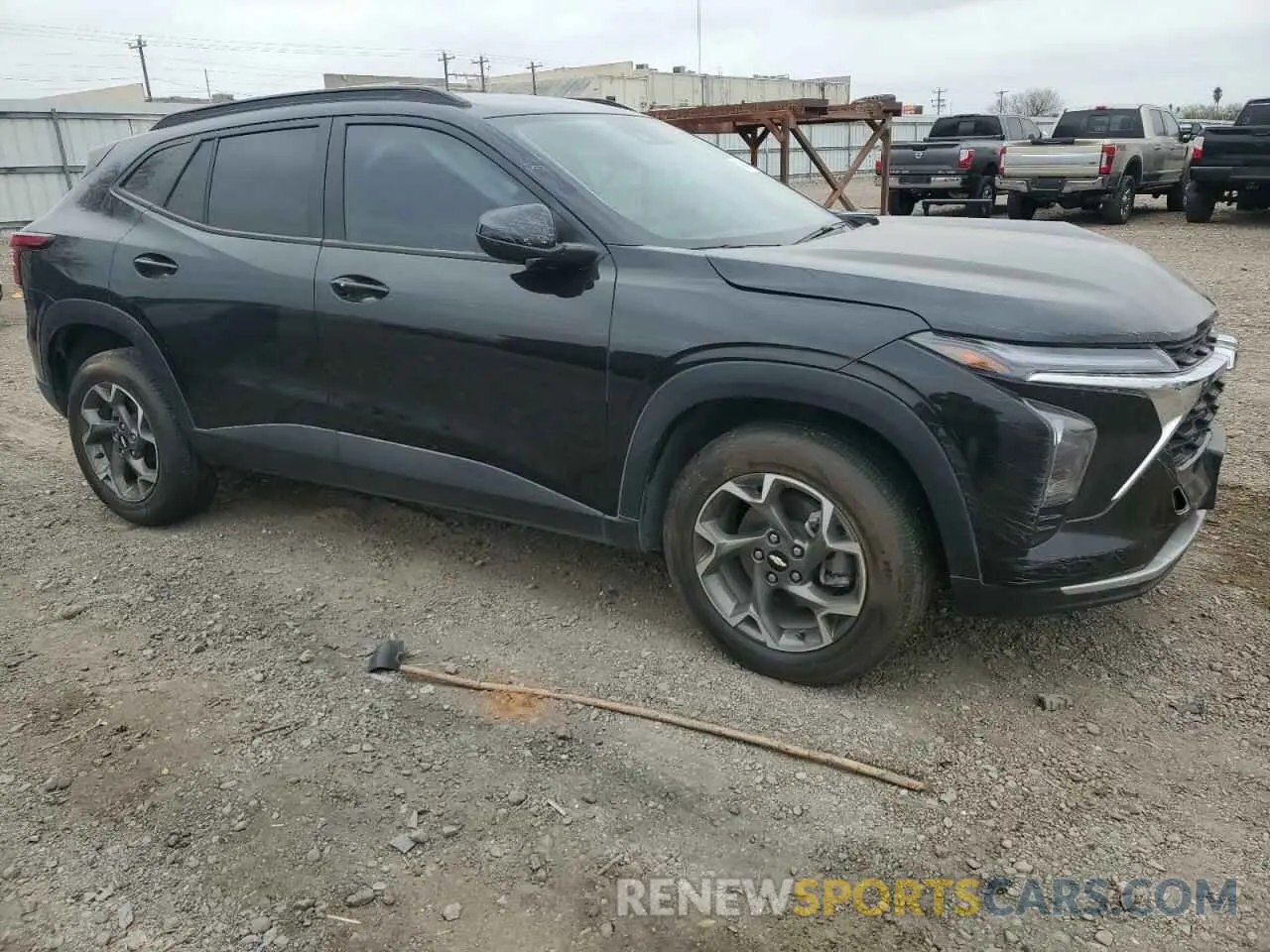 4 Photograph of a damaged car KL77LHE21RC029143 CHEVROLET TRAX 2024