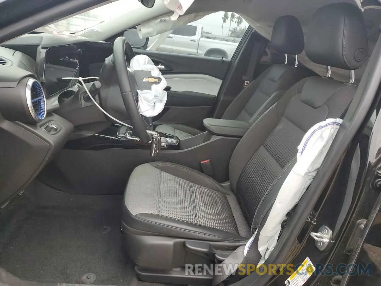 7 Photograph of a damaged car KL77LHE21RC029143 CHEVROLET TRAX 2024