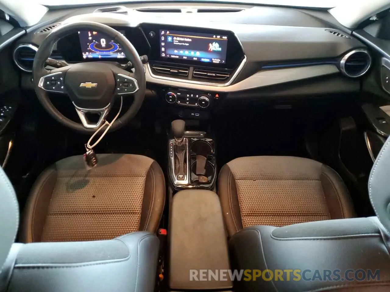 8 Photograph of a damaged car KL77LHE21RC037596 CHEVROLET TRAX 2024