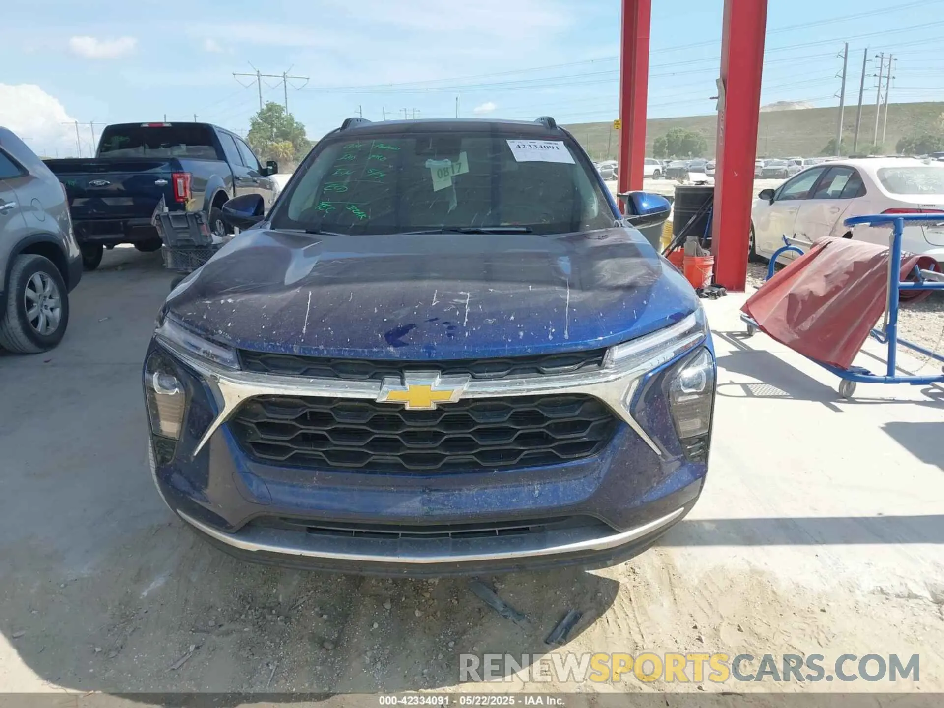 12 Photograph of a damaged car KL77LHE21RC059887 CHEVROLET TRAX 2024