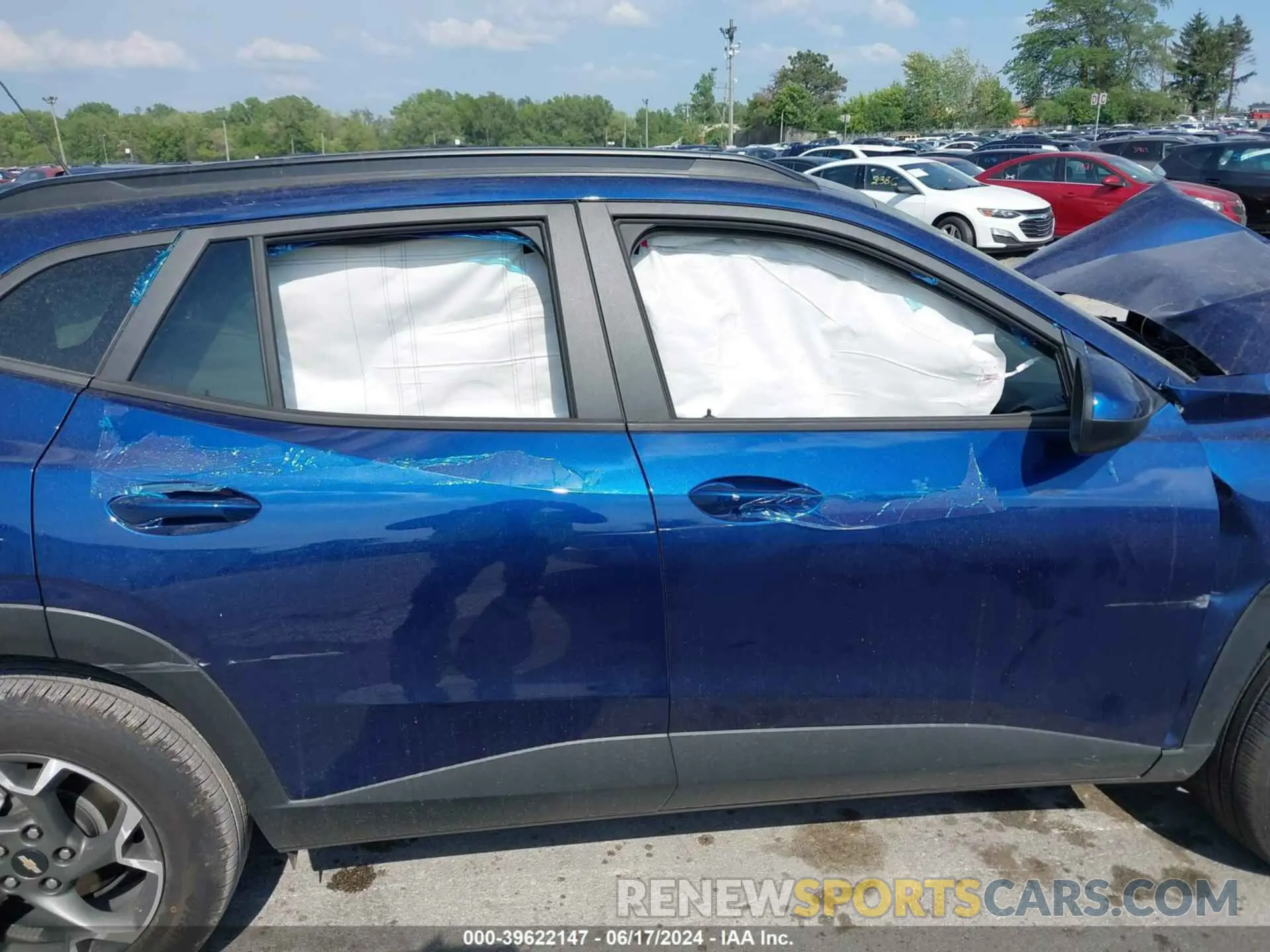 13 Photograph of a damaged car KL77LHE21RC065494 CHEVROLET TRAX 2024
