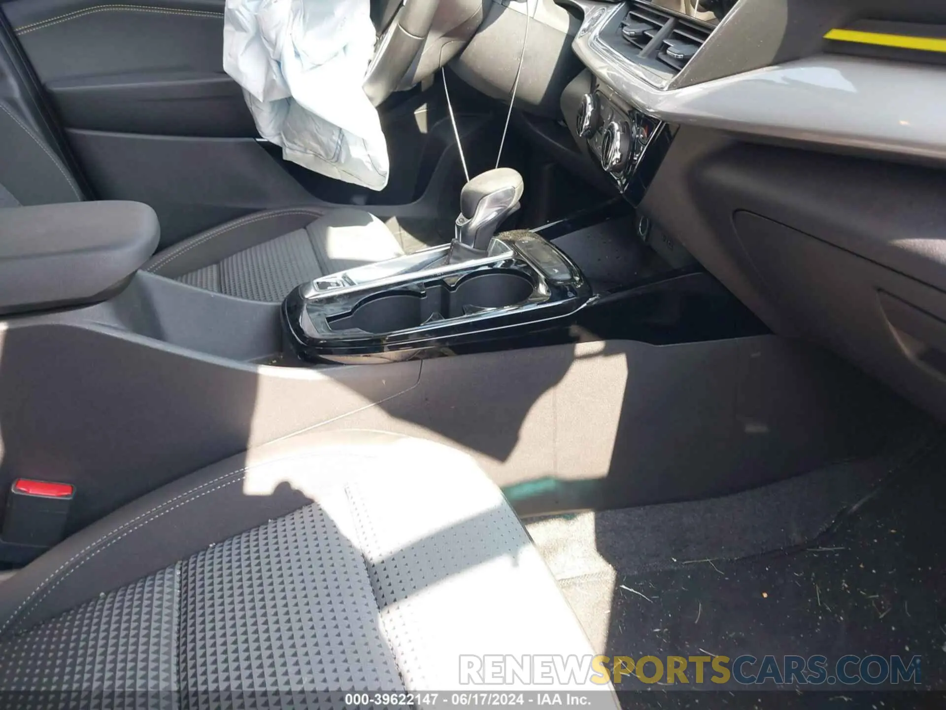 5 Photograph of a damaged car KL77LHE21RC065494 CHEVROLET TRAX 2024