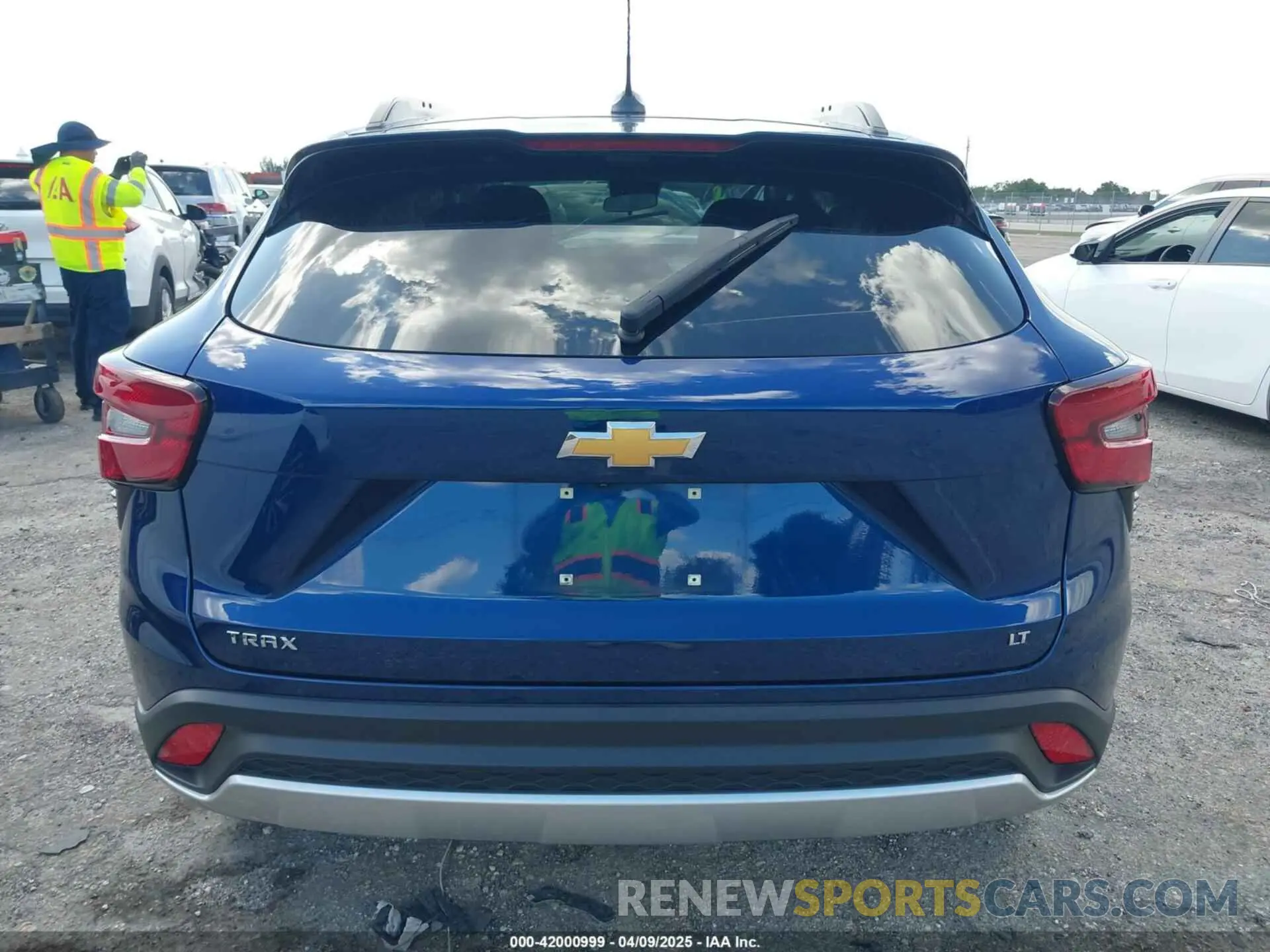 16 Photograph of a damaged car KL77LHE21RC116850 CHEVROLET TRAX 2024