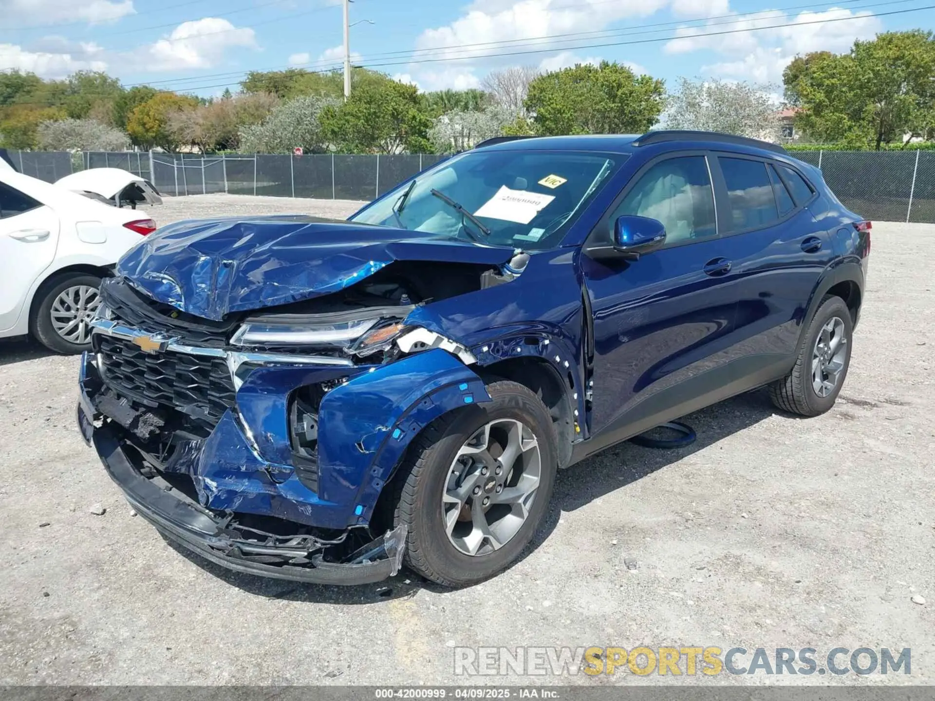 2 Photograph of a damaged car KL77LHE21RC116850 CHEVROLET TRAX 2024