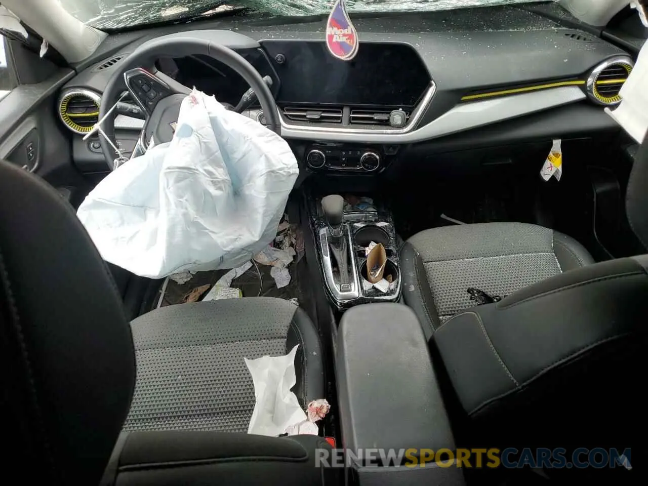 8 Photograph of a damaged car KL77LHE21RC182251 CHEVROLET TRAX 2024