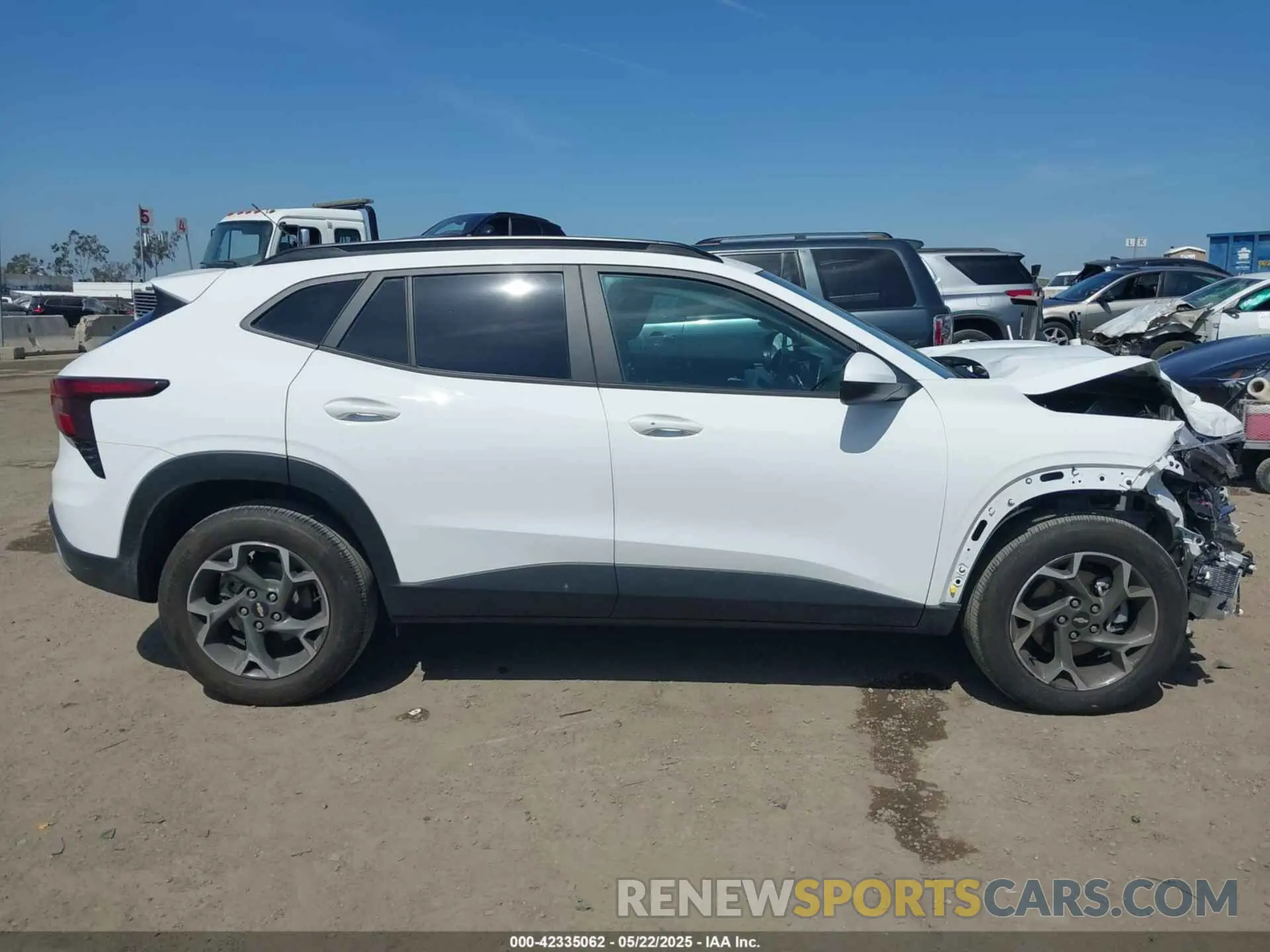 13 Photograph of a damaged car KL77LHE21RC199762 CHEVROLET TRAX 2024