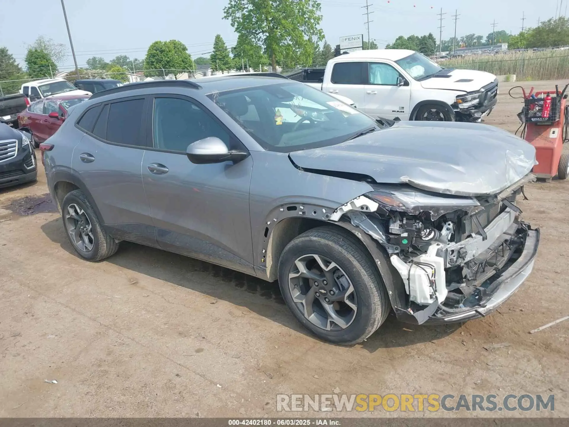 1 Photograph of a damaged car KL77LHE22RC036294 CHEVROLET TRAX 2024