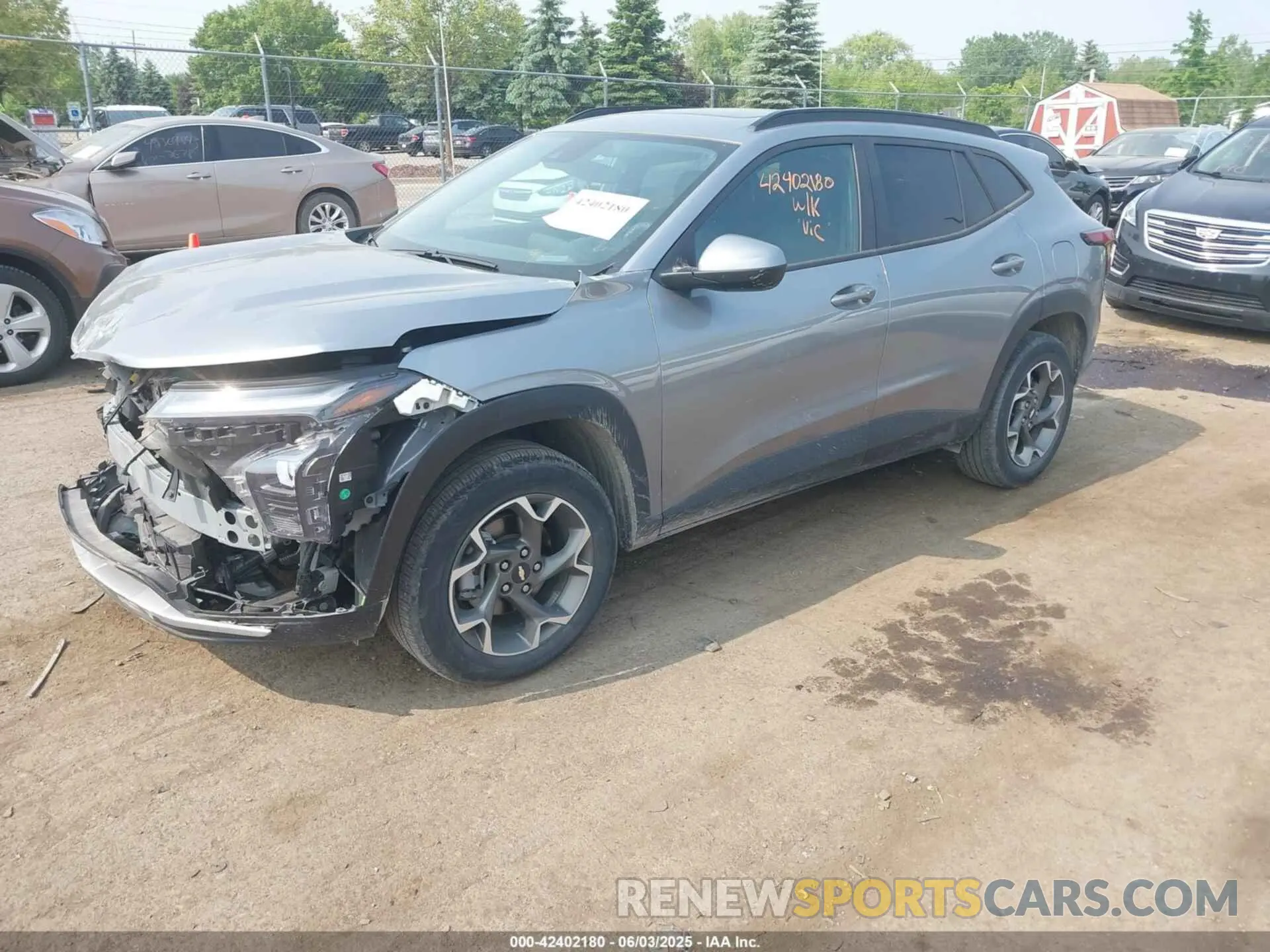 2 Photograph of a damaged car KL77LHE22RC036294 CHEVROLET TRAX 2024