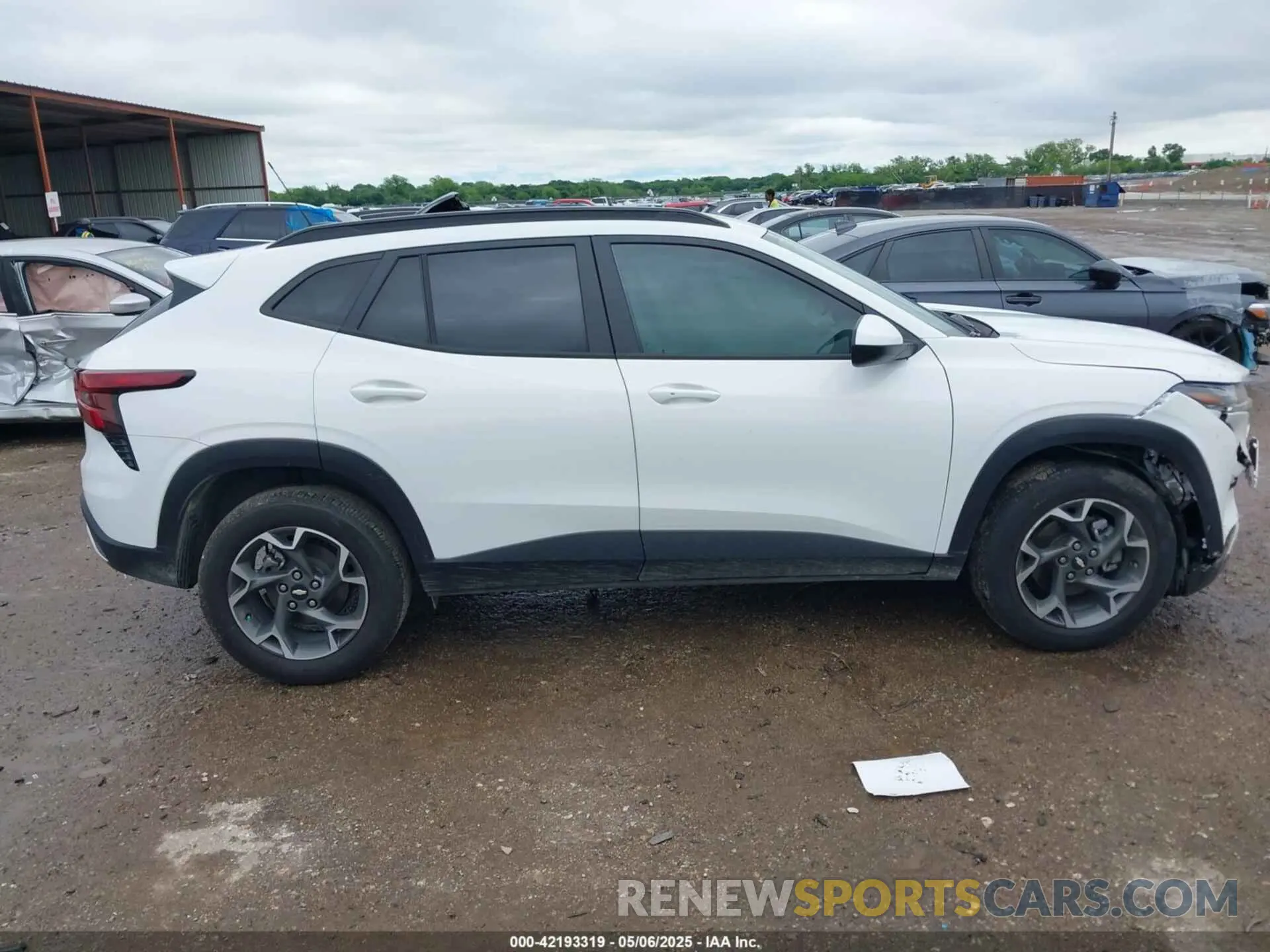 13 Photograph of a damaged car KL77LHE22RC069523 CHEVROLET TRAX 2024