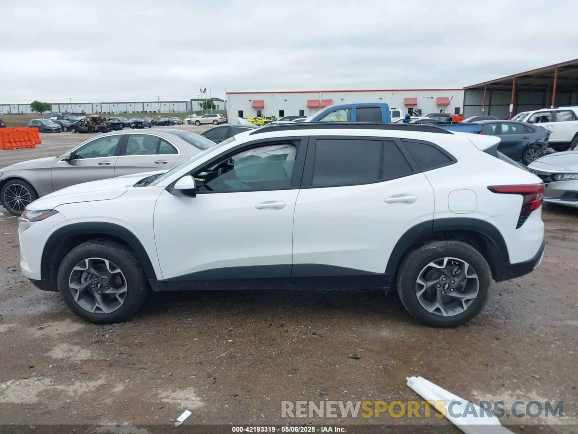14 Photograph of a damaged car KL77LHE22RC069523 CHEVROLET TRAX 2024