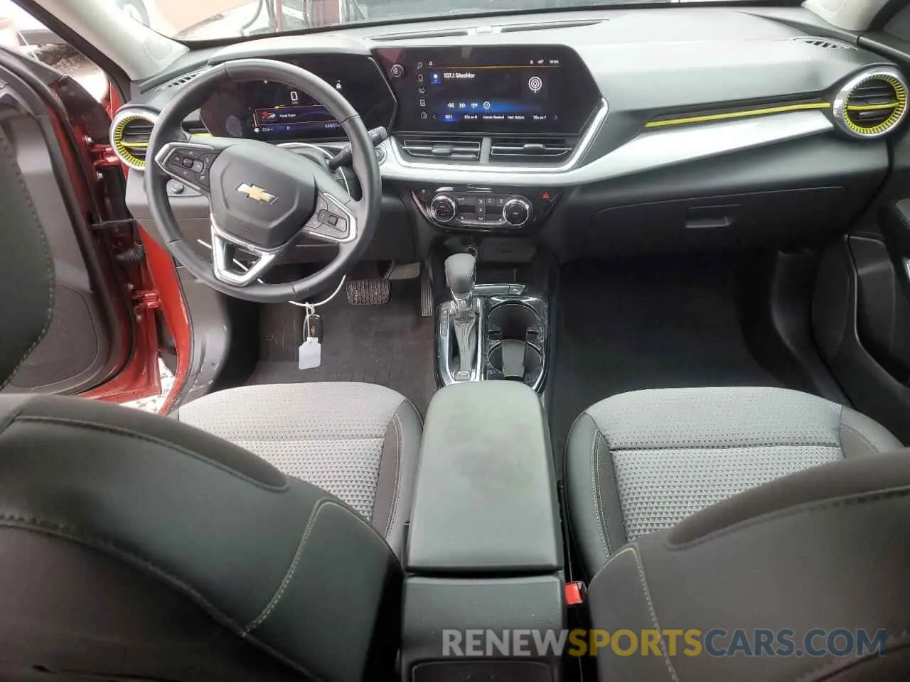 8 Photograph of a damaged car KL77LHE22RC142406 CHEVROLET TRAX 2024