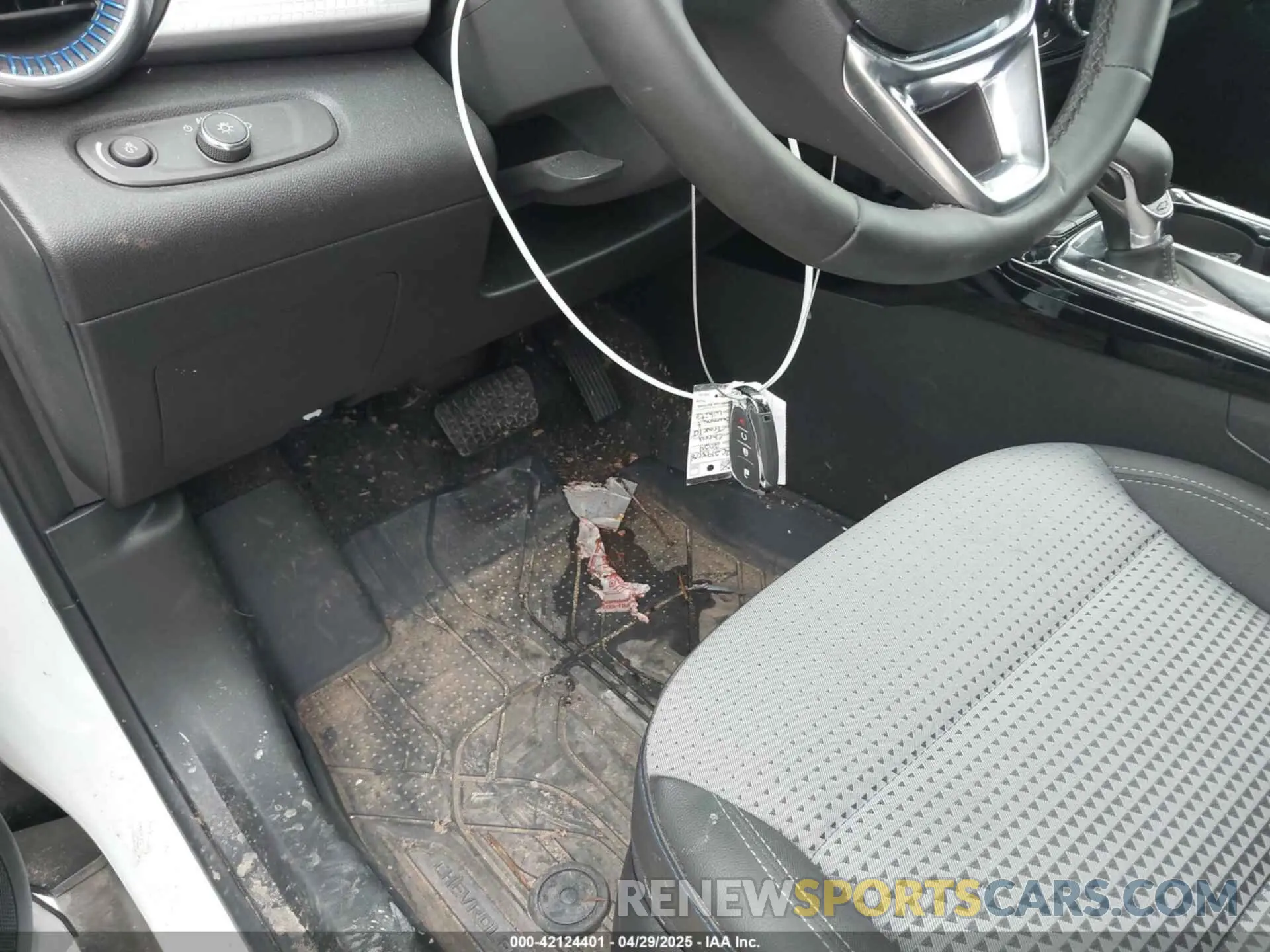 11 Photograph of a damaged car KL77LHE22RC219808 CHEVROLET TRAX 2024