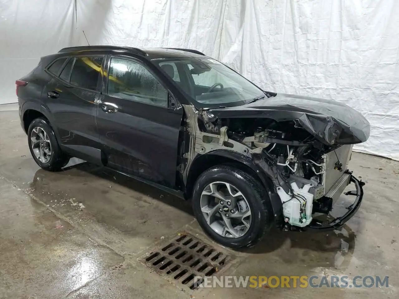 4 Photograph of a damaged car KL77LHE23RC182560 CHEVROLET TRAX 2024