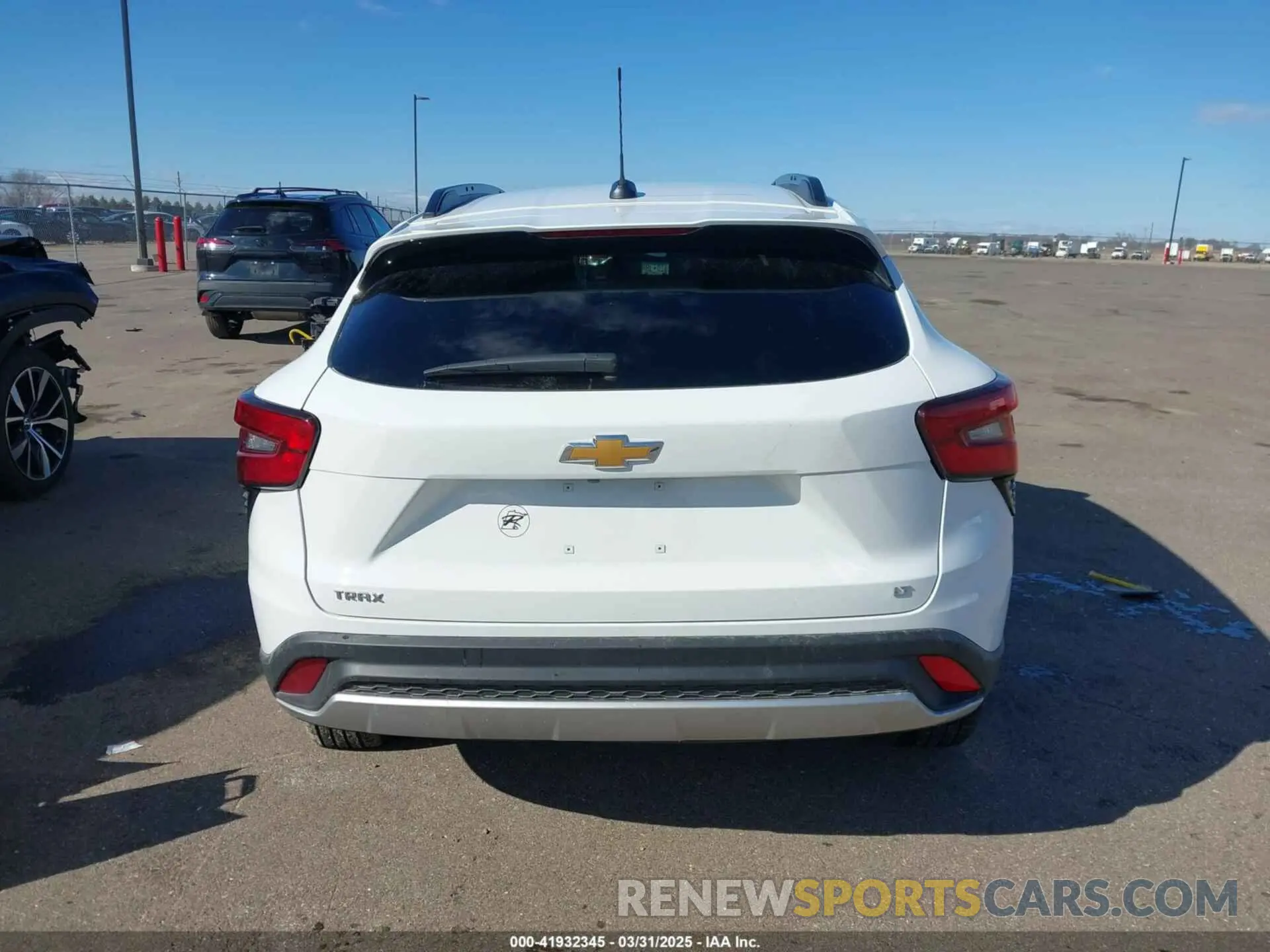15 Photograph of a damaged car KL77LHE23RC245494 CHEVROLET TRAX 2024