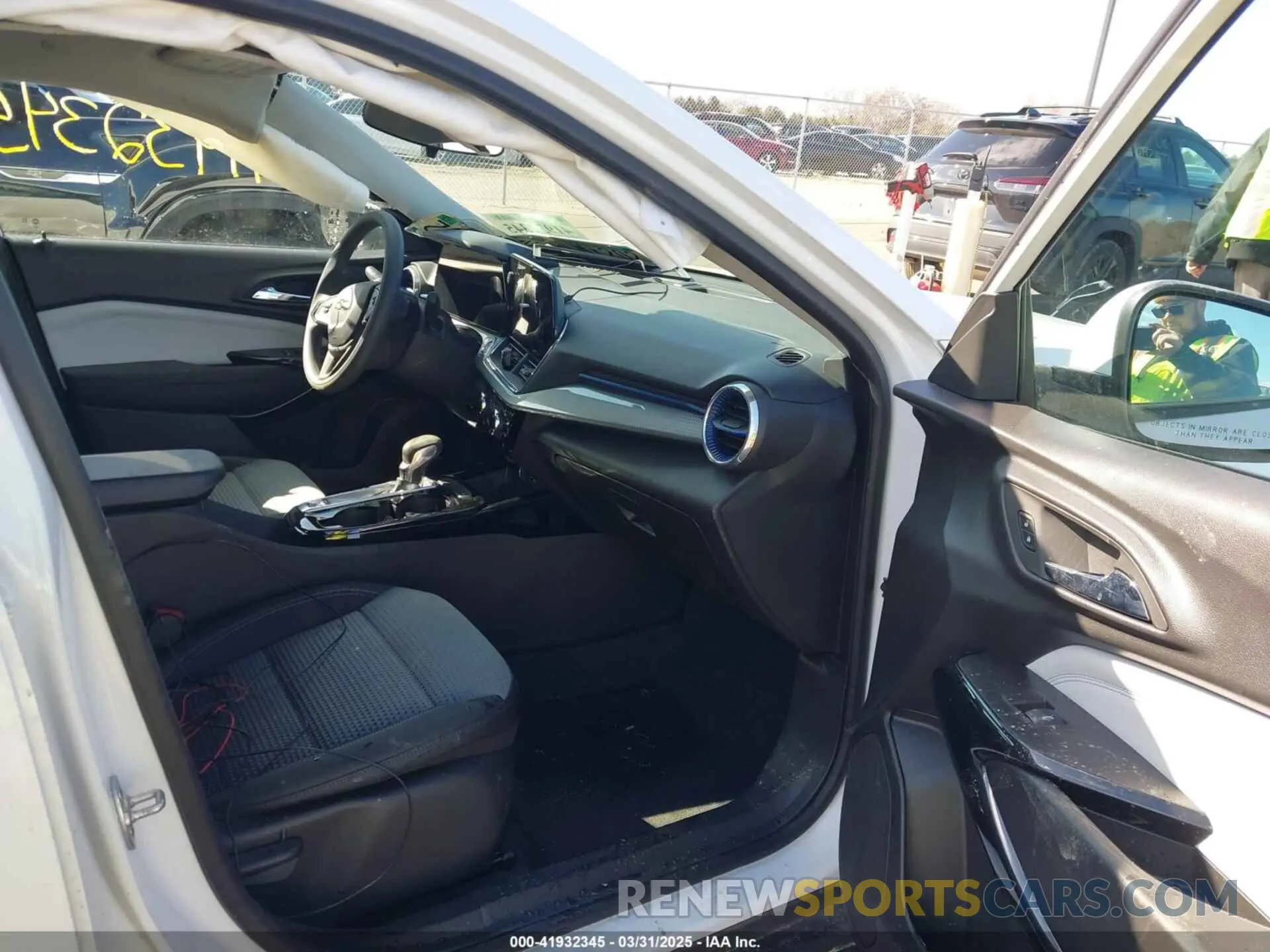 5 Photograph of a damaged car KL77LHE23RC245494 CHEVROLET TRAX 2024