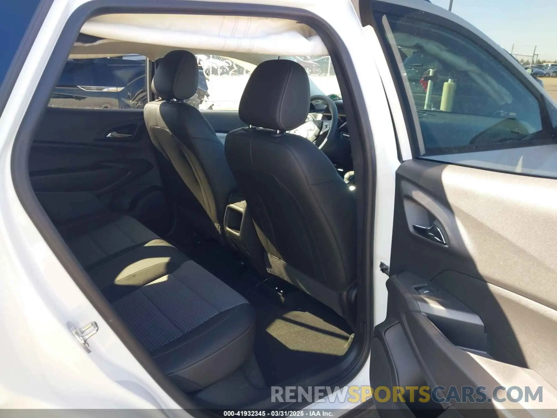 8 Photograph of a damaged car KL77LHE23RC245494 CHEVROLET TRAX 2024