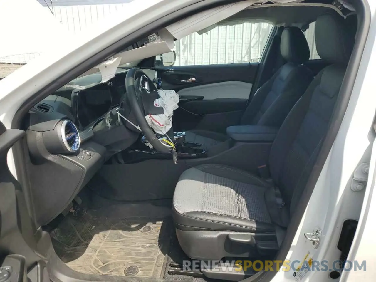 7 Photograph of a damaged car KL77LHE24RC121881 CHEVROLET TRAX 2024