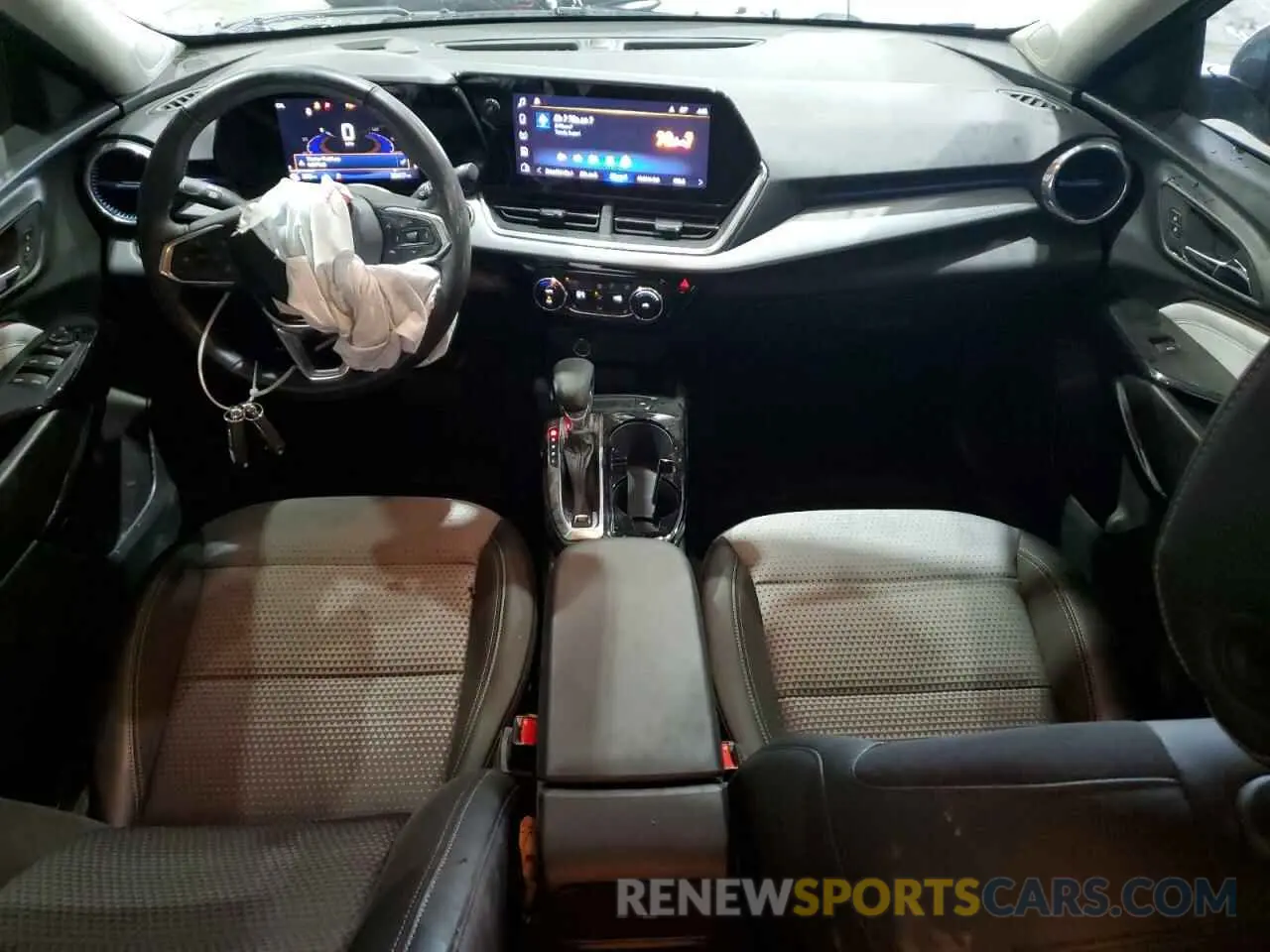 8 Photograph of a damaged car KL77LHE24RC123517 CHEVROLET TRAX 2024