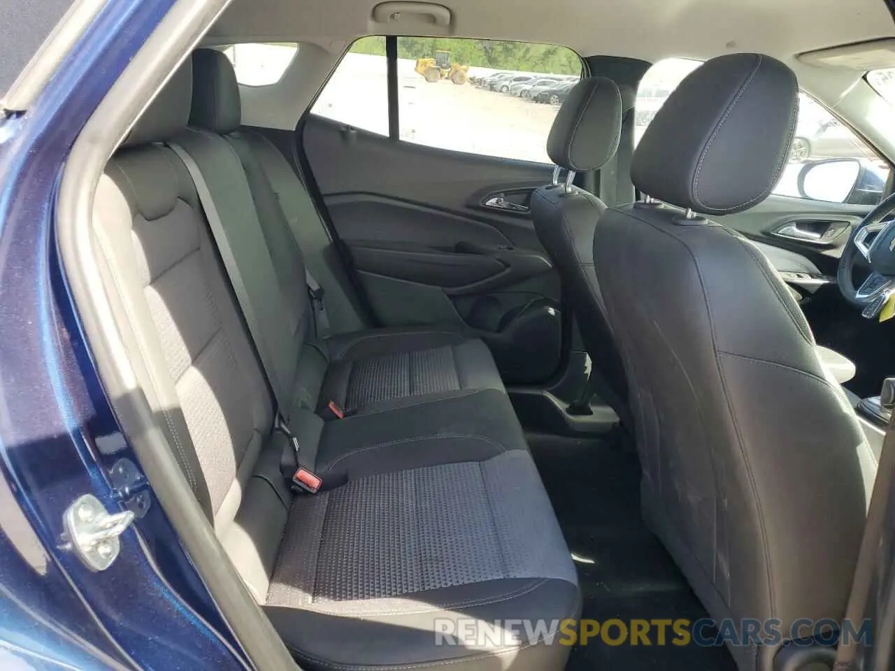 11 Photograph of a damaged car KL77LHE24RC158994 CHEVROLET TRAX 2024