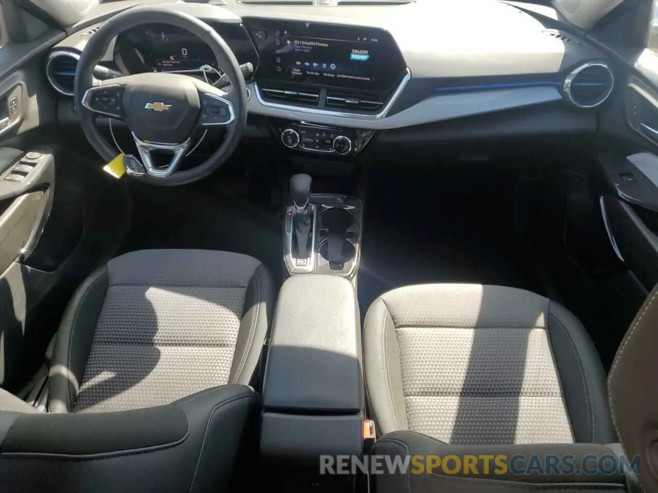 8 Photograph of a damaged car KL77LHE24RC158994 CHEVROLET TRAX 2024