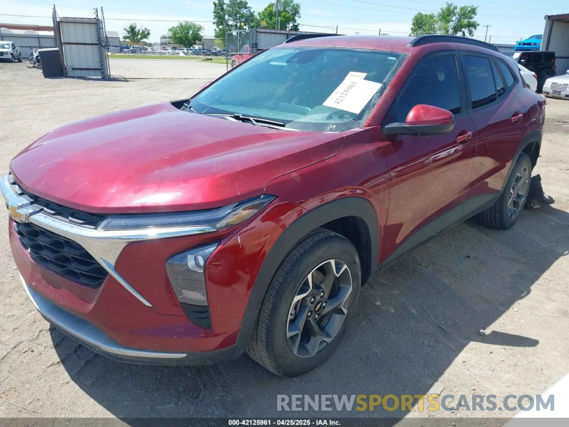2 Photograph of a damaged car KL77LHE24RC211676 CHEVROLET TRAX 2024