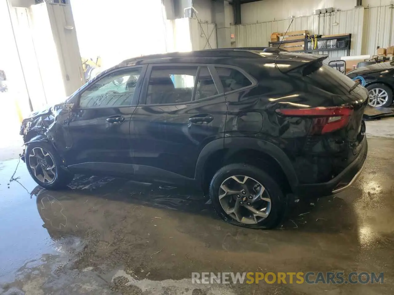 2 Photograph of a damaged car KL77LHE24RC237114 CHEVROLET TRAX 2024