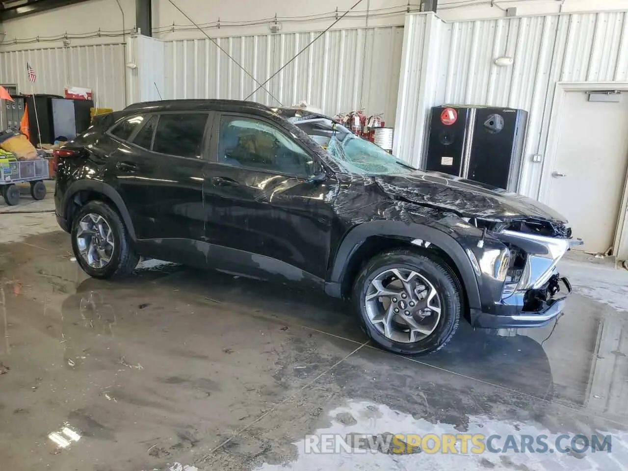 4 Photograph of a damaged car KL77LHE24RC237114 CHEVROLET TRAX 2024