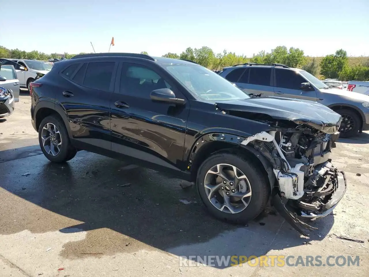 4 Photograph of a damaged car KL77LHE25RC089099 CHEVROLET TRAX 2024