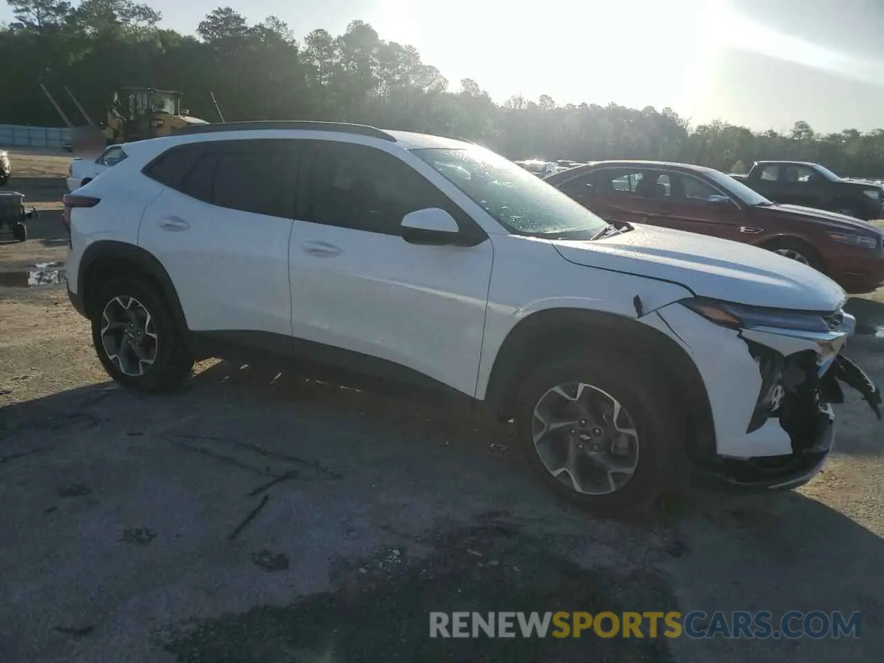 4 Photograph of a damaged car KL77LHE25RC115863 CHEVROLET TRAX 2024