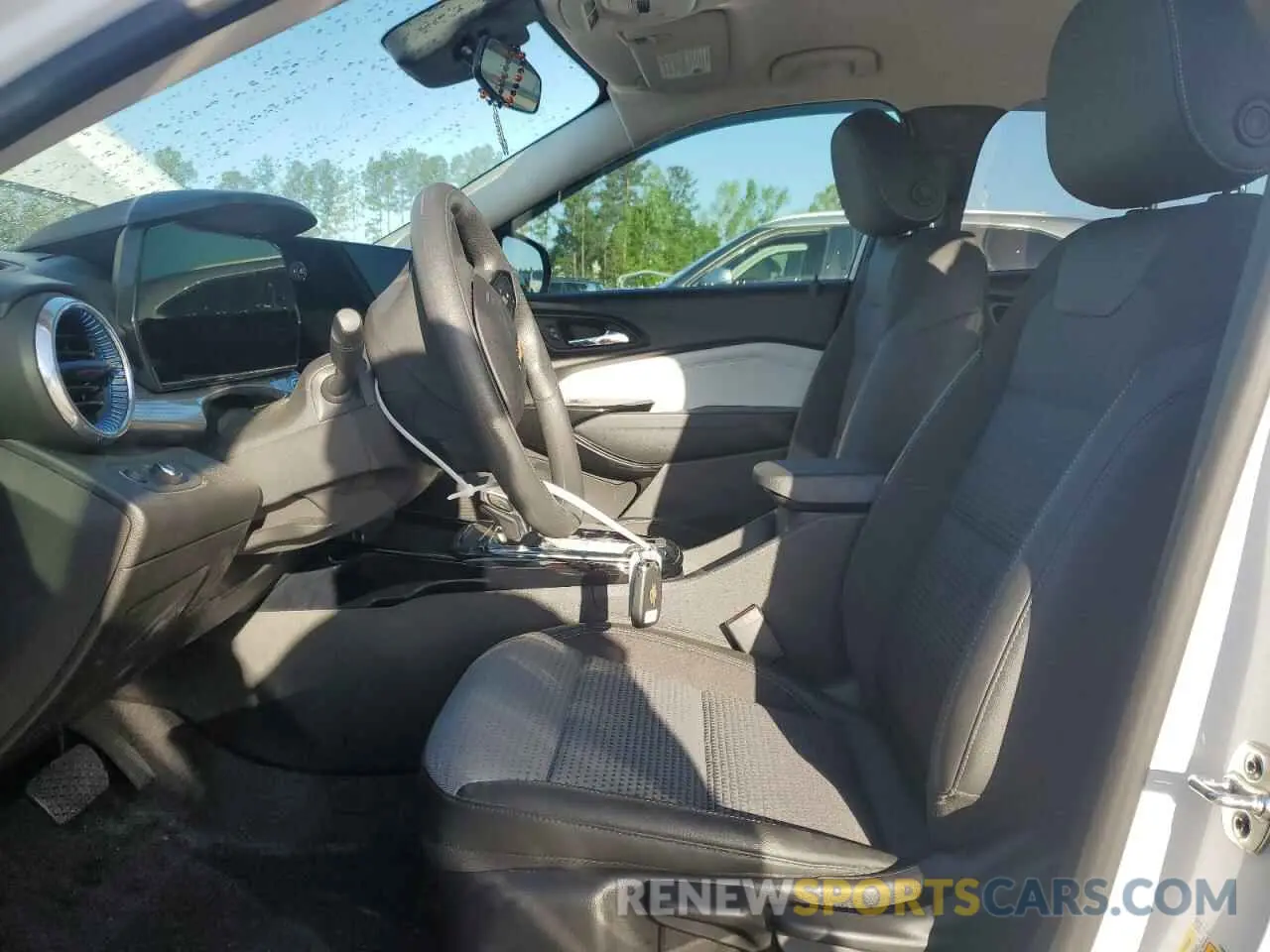 7 Photograph of a damaged car KL77LHE25RC115863 CHEVROLET TRAX 2024