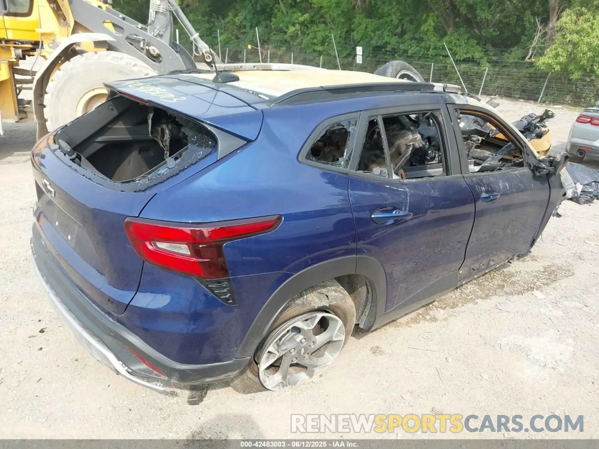 4 Photograph of a damaged car KL77LHE26RC200629 CHEVROLET TRAX 2024
