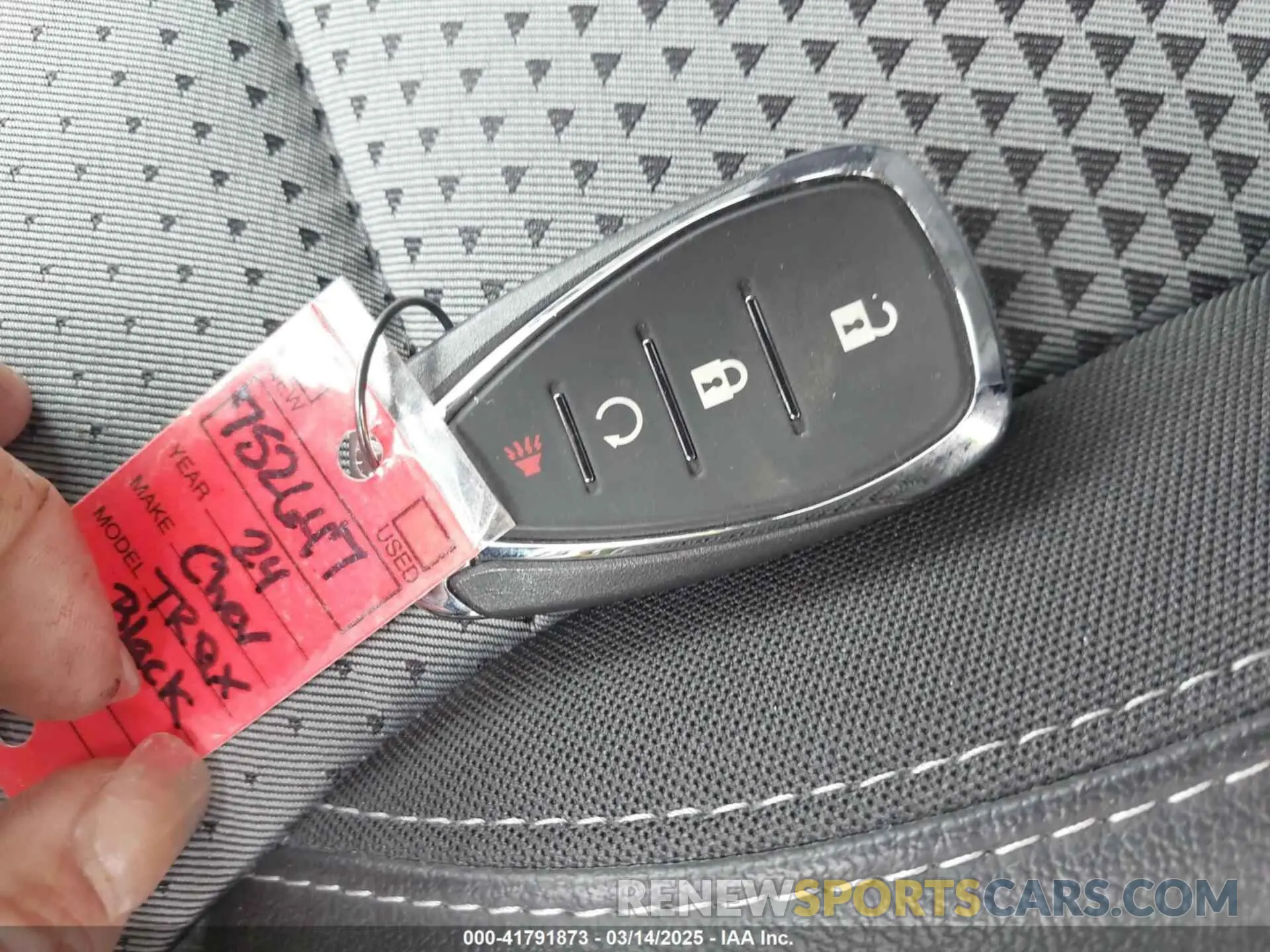11 Photograph of a damaged car KL77LHE27RC102287 CHEVROLET TRAX 2024