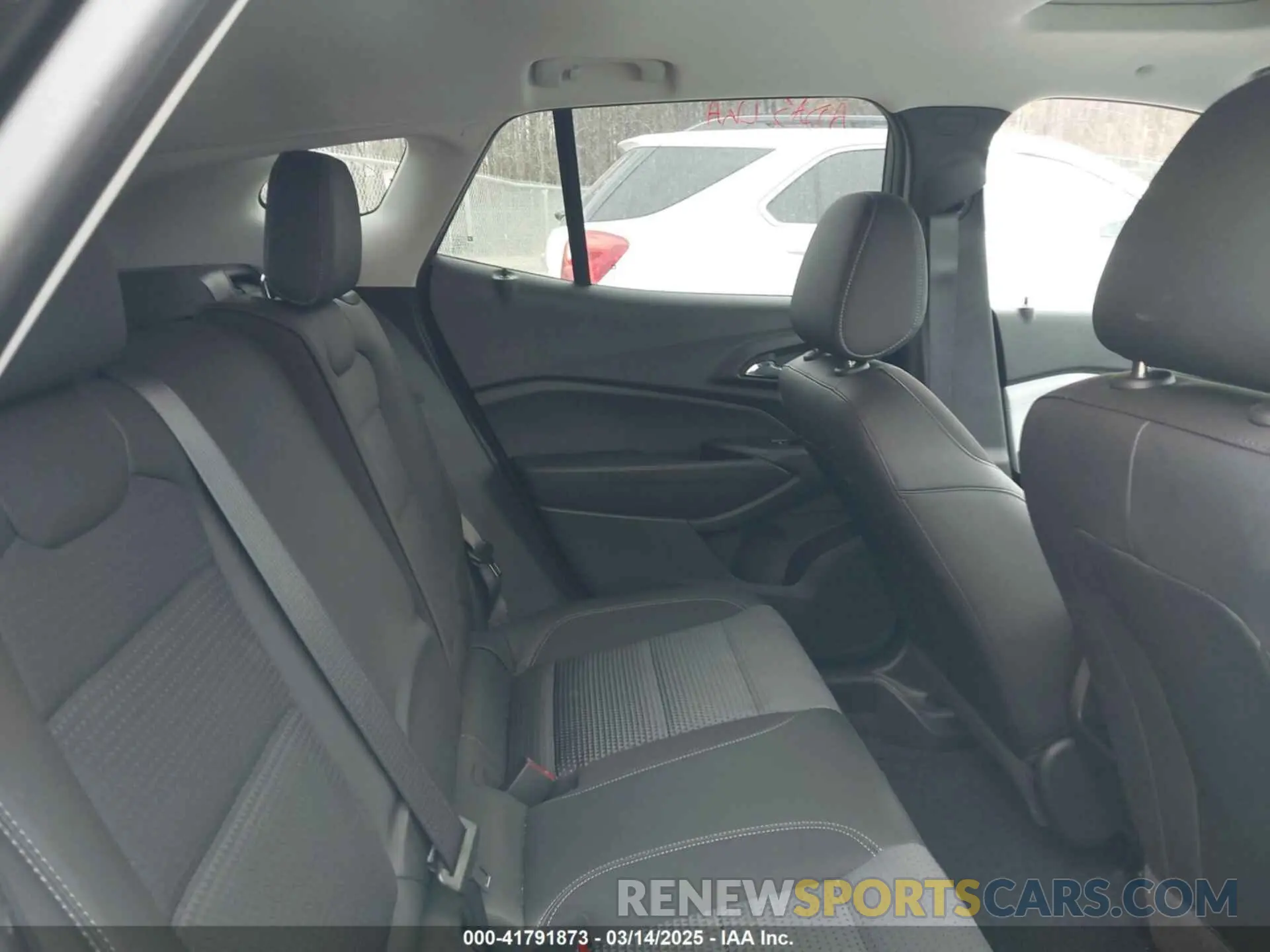 8 Photograph of a damaged car KL77LHE27RC102287 CHEVROLET TRAX 2024