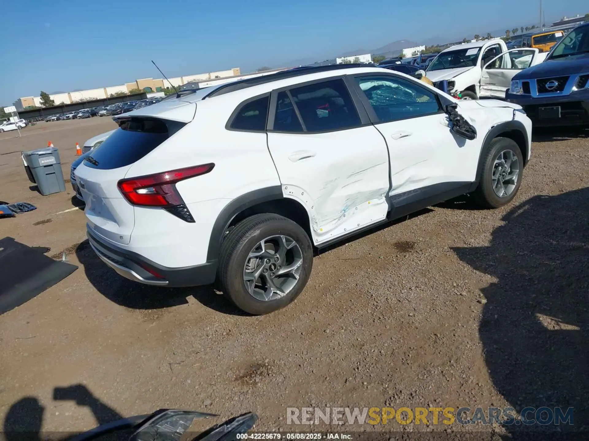 4 Photograph of a damaged car KL77LHE27RC164630 CHEVROLET TRAX 2024