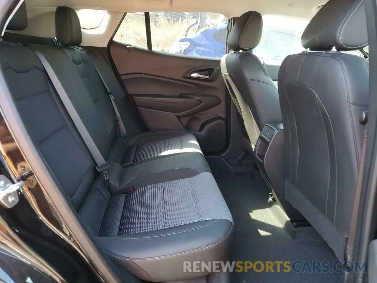 11 Photograph of a damaged car KL77LHE27RC207783 CHEVROLET TRAX 2024