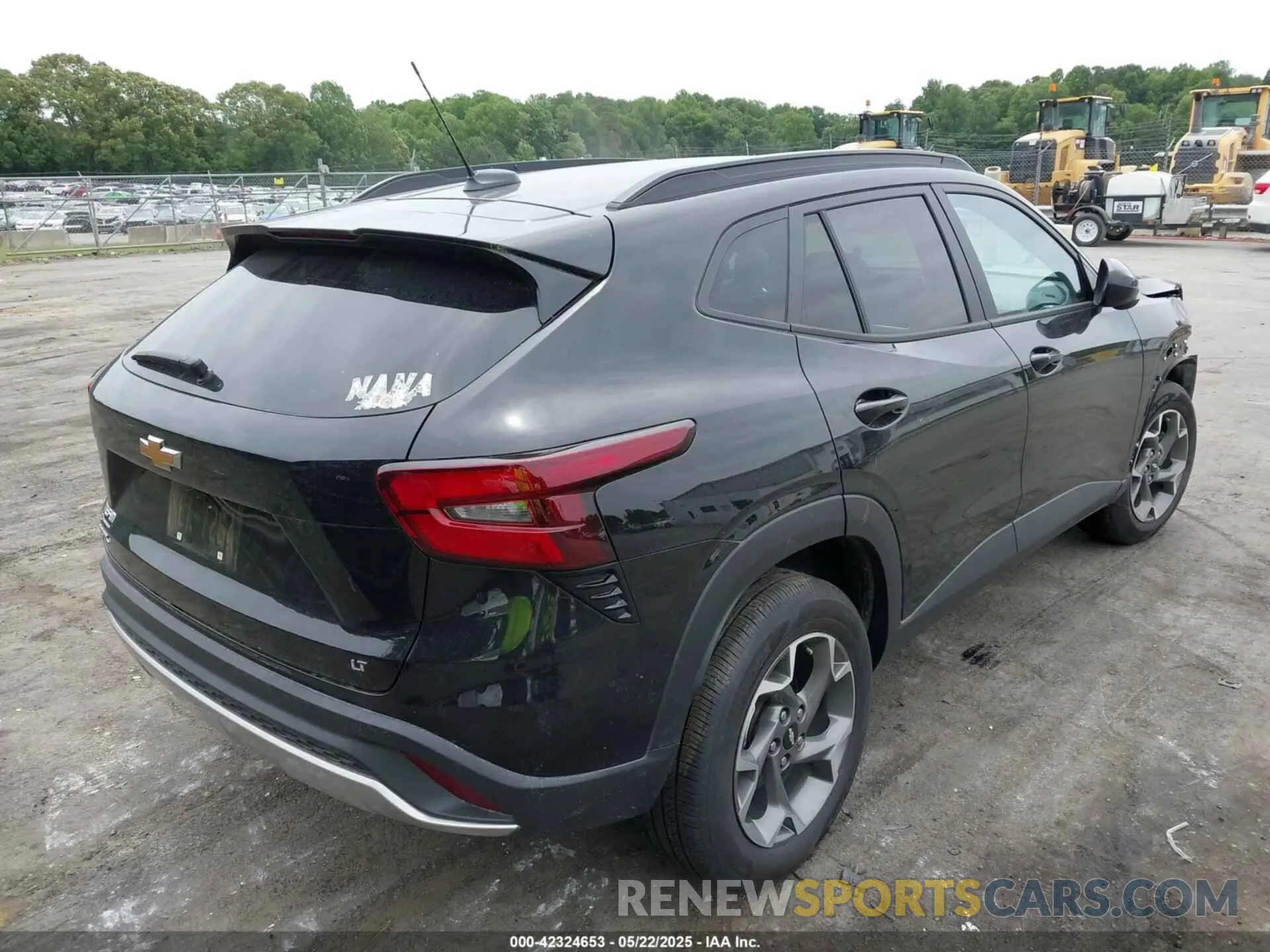 4 Photograph of a damaged car KL77LHE28RC005549 CHEVROLET TRAX 2024