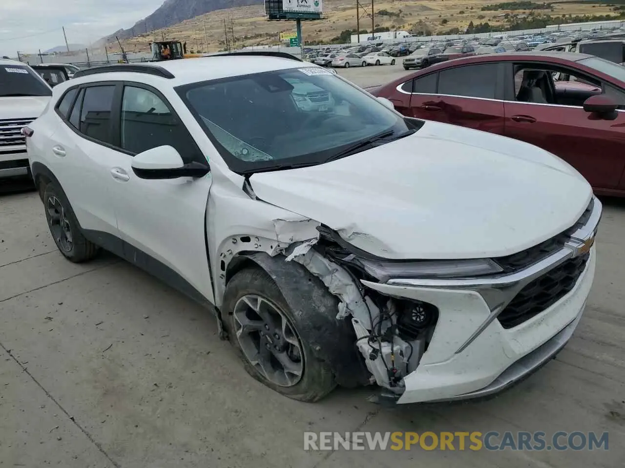 4 Photograph of a damaged car KL77LHE28RC009732 CHEVROLET TRAX 2024