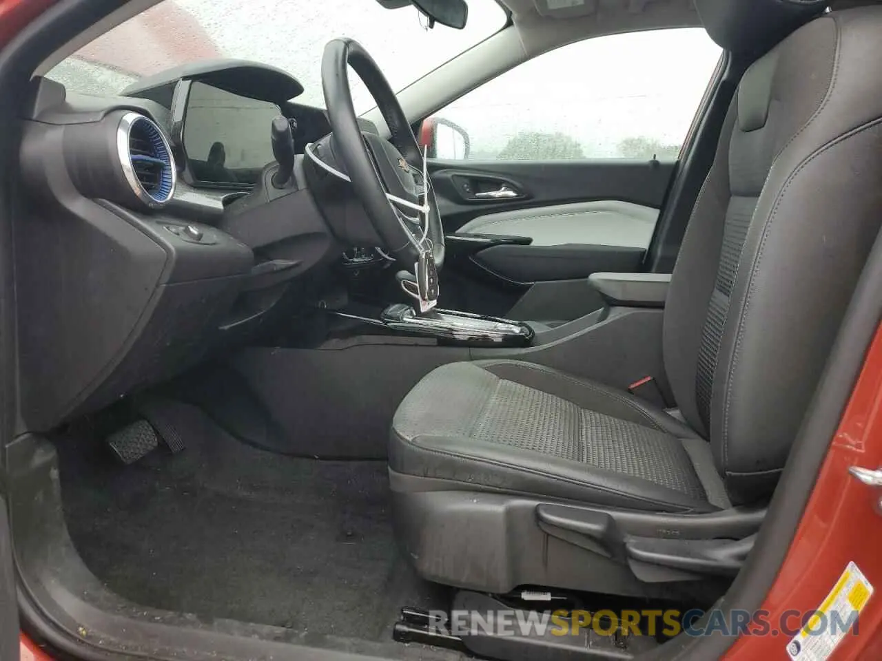 7 Photograph of a damaged car KL77LHE28RC016034 CHEVROLET TRAX 2024