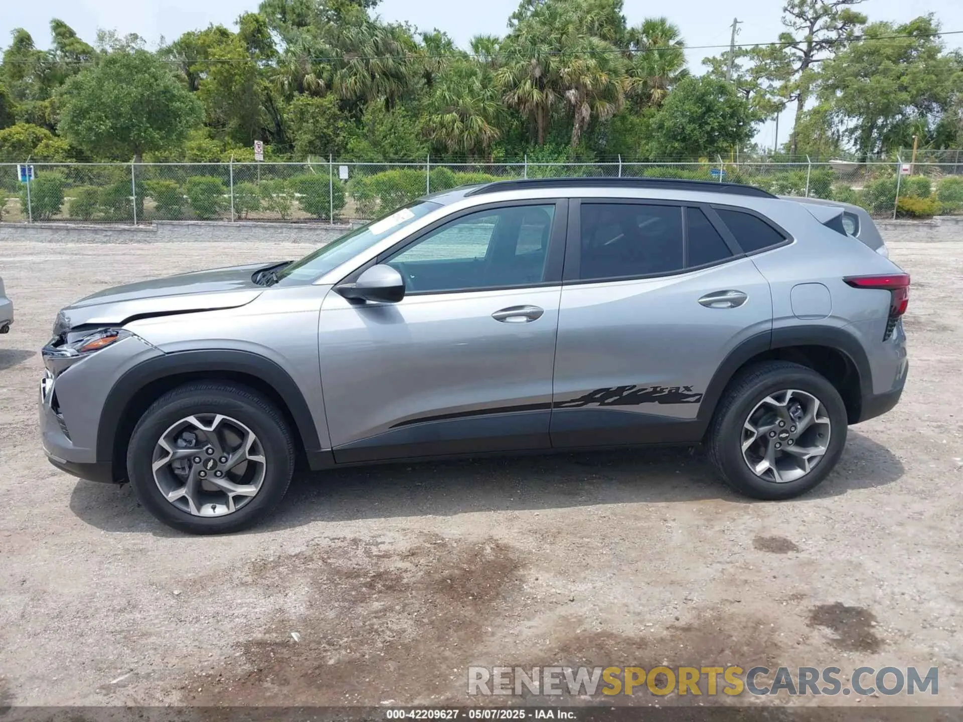14 Photograph of a damaged car KL77LHE28RC019922 CHEVROLET TRAX 2024