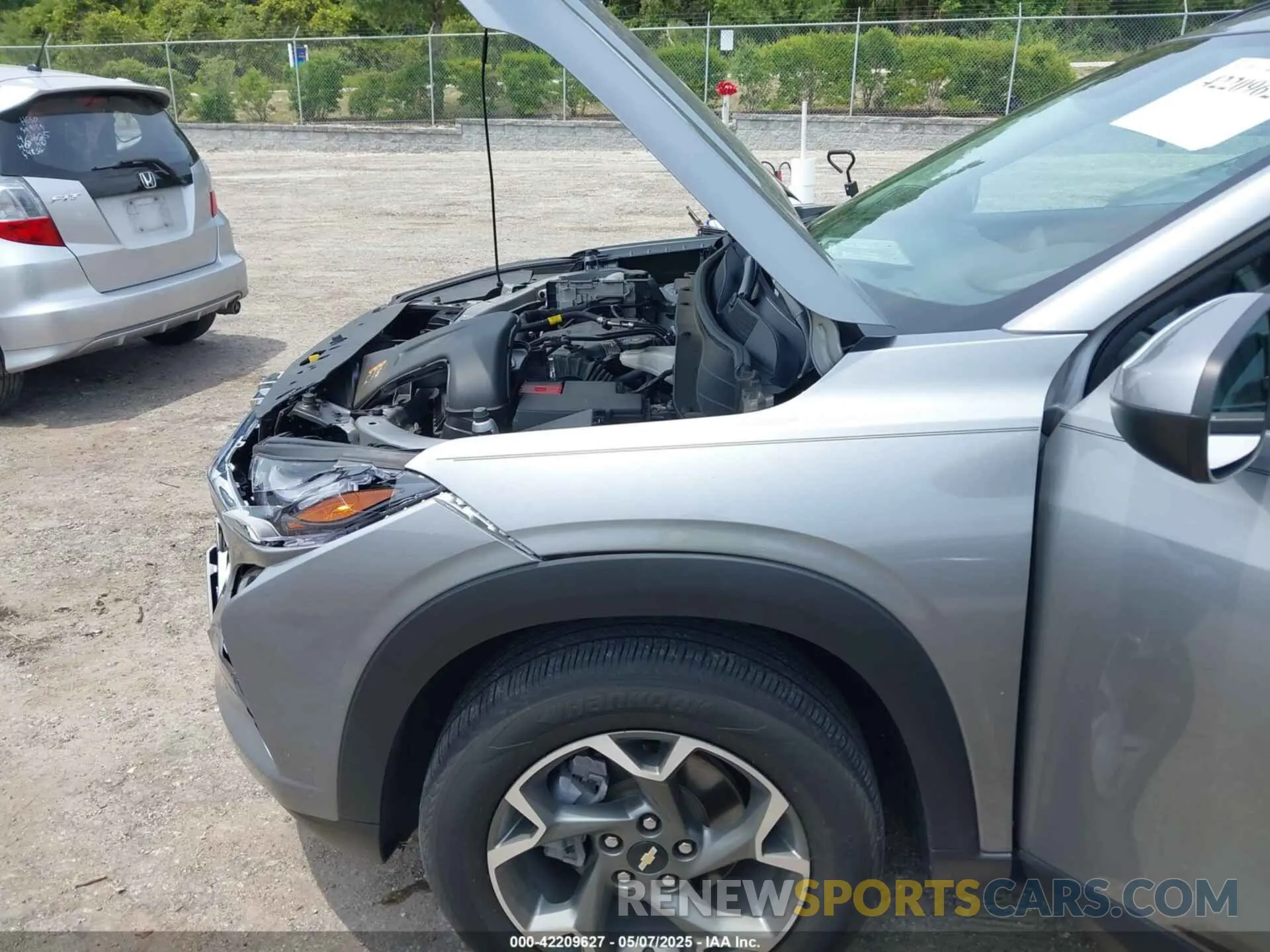 6 Photograph of a damaged car KL77LHE28RC019922 CHEVROLET TRAX 2024