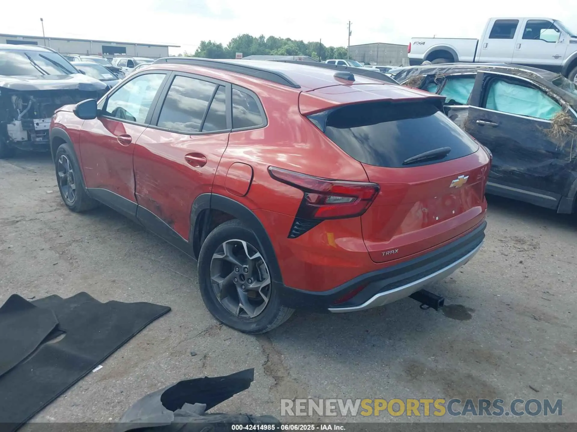 3 Photograph of a damaged car KL77LHE28RC027325 CHEVROLET TRAX 2024