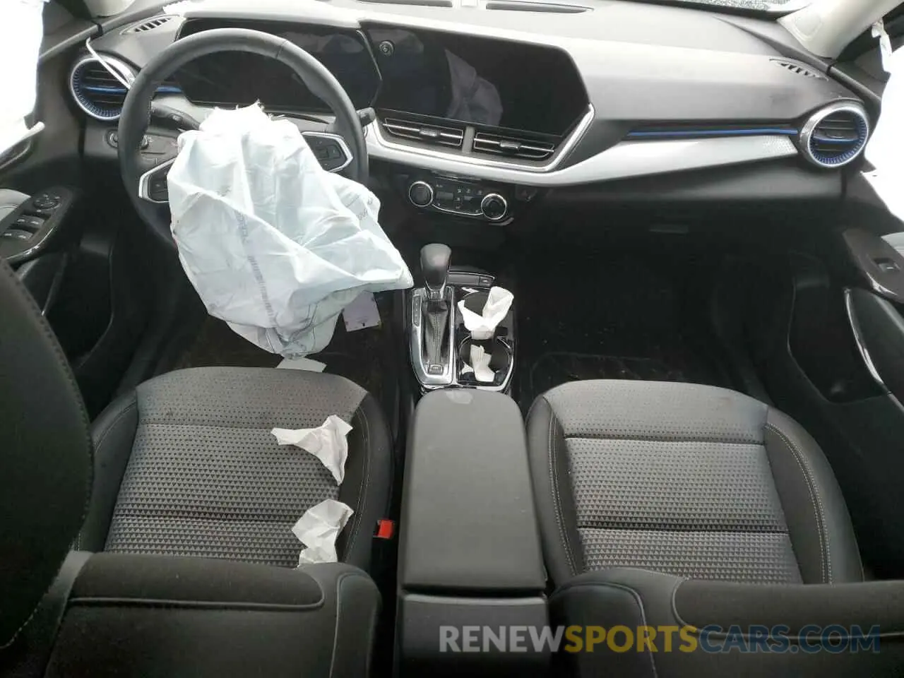 8 Photograph of a damaged car KL77LHE28RC063483 CHEVROLET TRAX 2024
