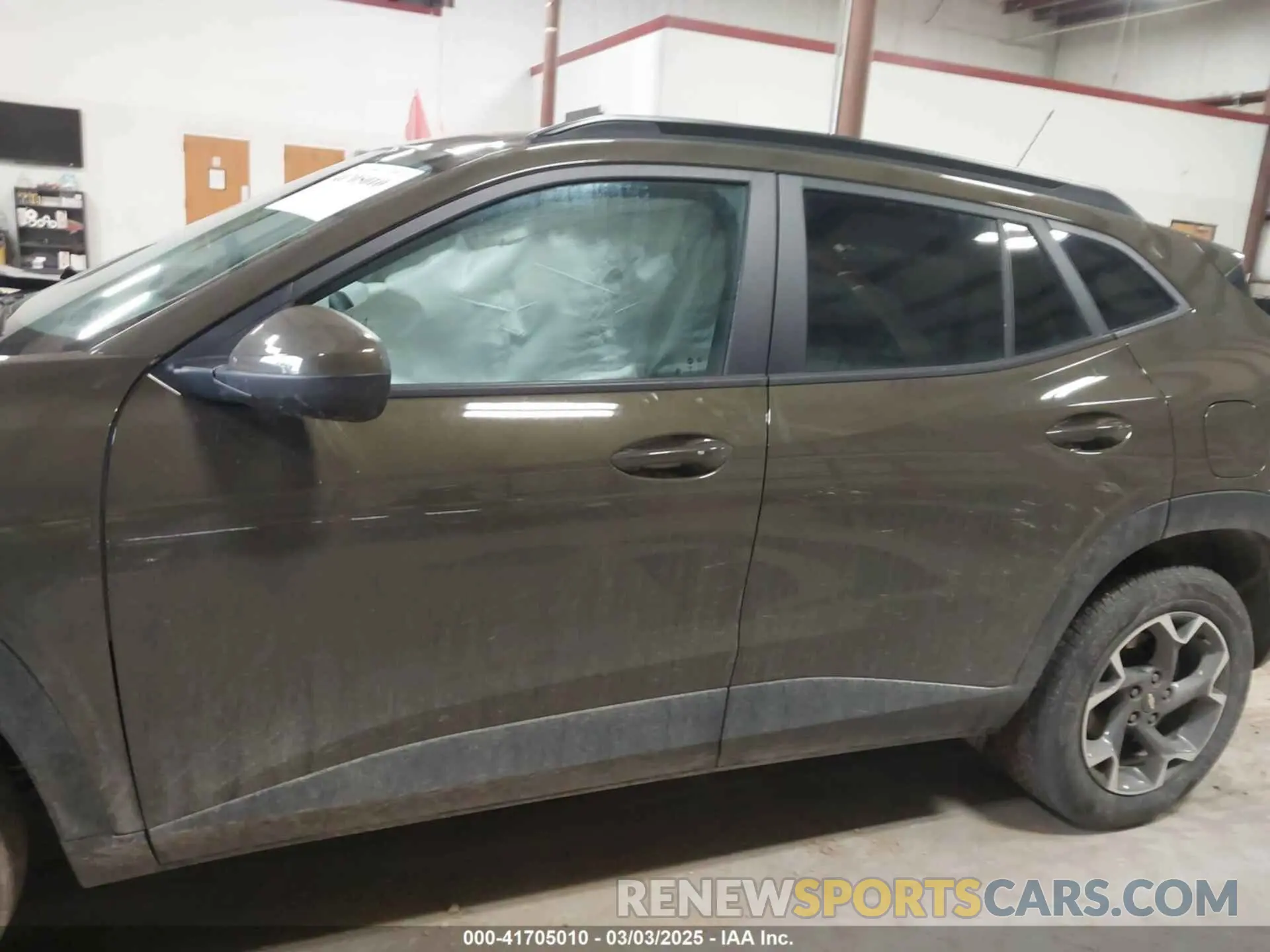 14 Photograph of a damaged car KL77LHE28RC101679 CHEVROLET TRAX 2024