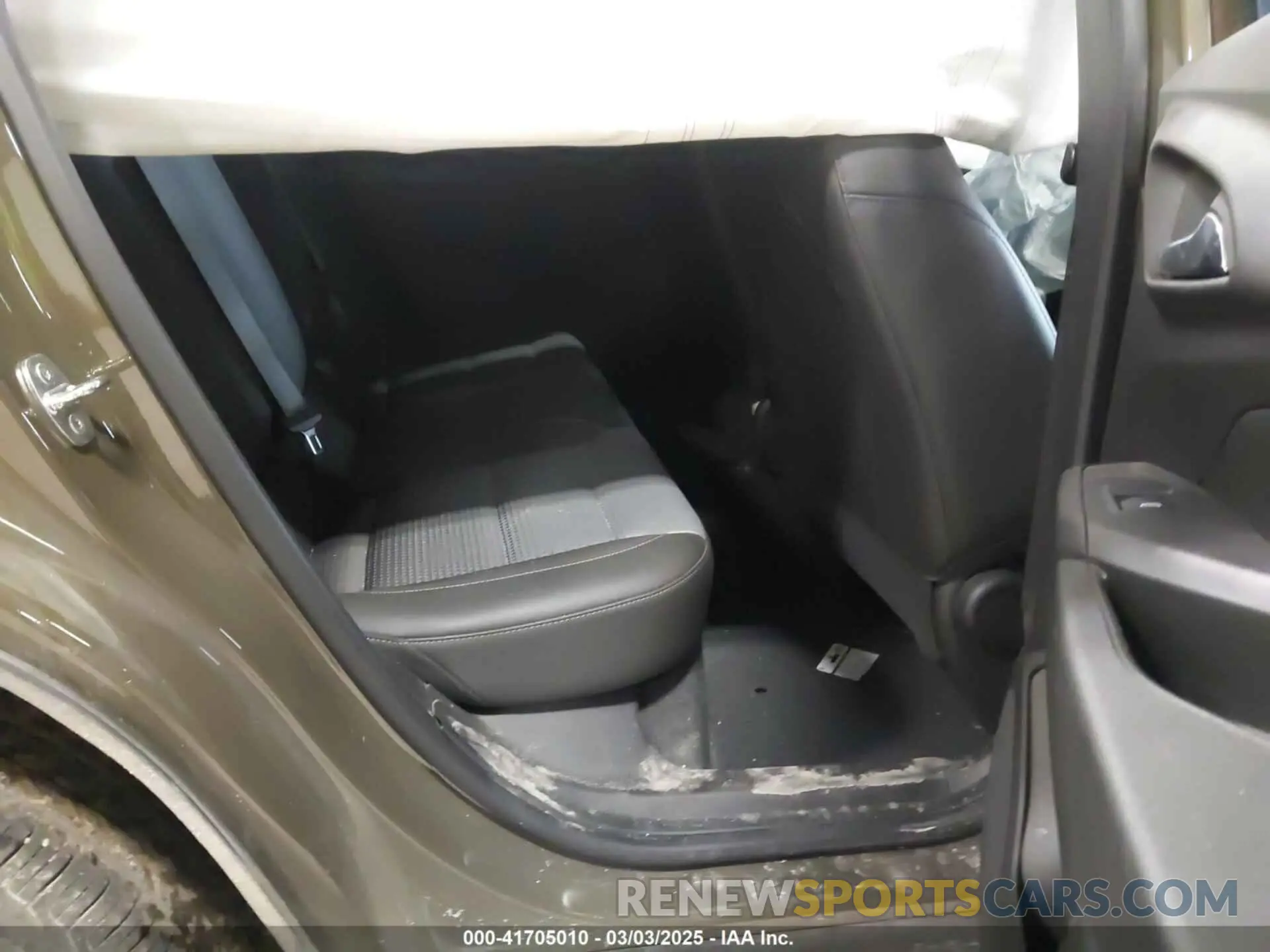 8 Photograph of a damaged car KL77LHE28RC101679 CHEVROLET TRAX 2024