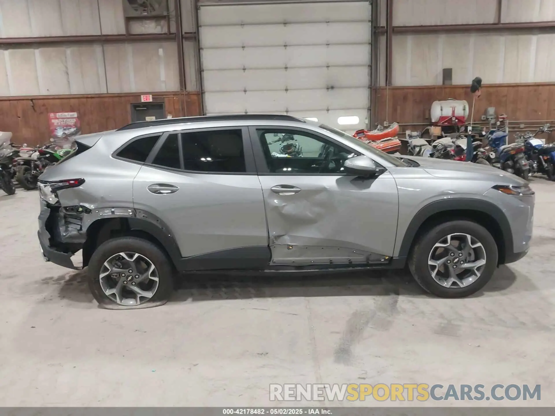 12 Photograph of a damaged car KL77LHE28RC112469 CHEVROLET TRAX 2024