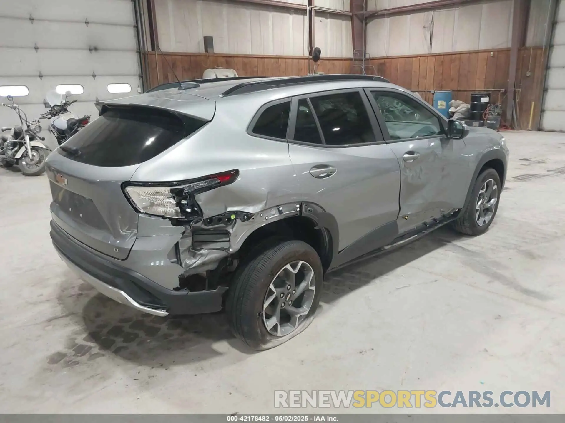 4 Photograph of a damaged car KL77LHE28RC112469 CHEVROLET TRAX 2024