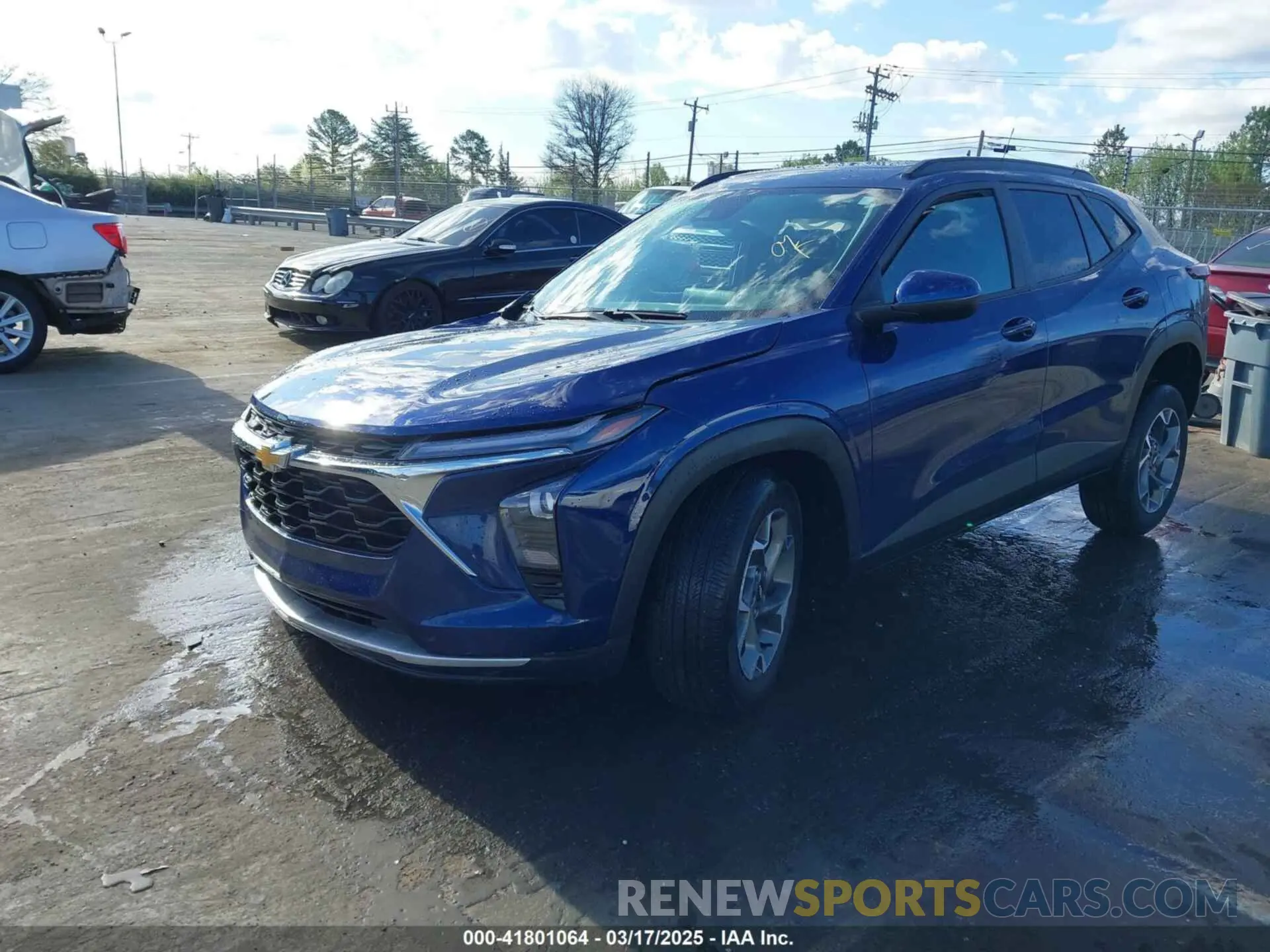 2 Photograph of a damaged car KL77LHE28RC134455 CHEVROLET TRAX 2024