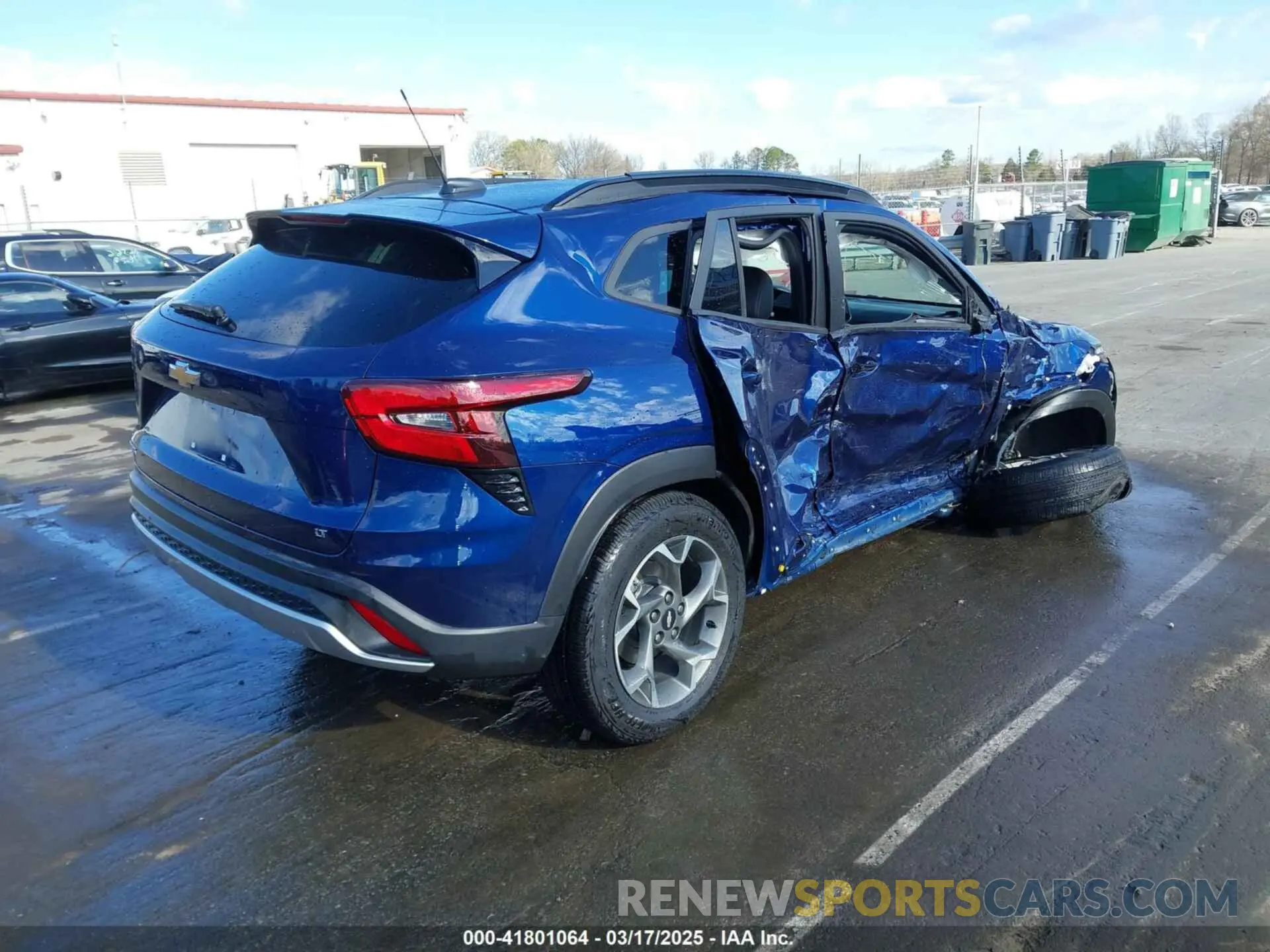 4 Photograph of a damaged car KL77LHE28RC134455 CHEVROLET TRAX 2024
